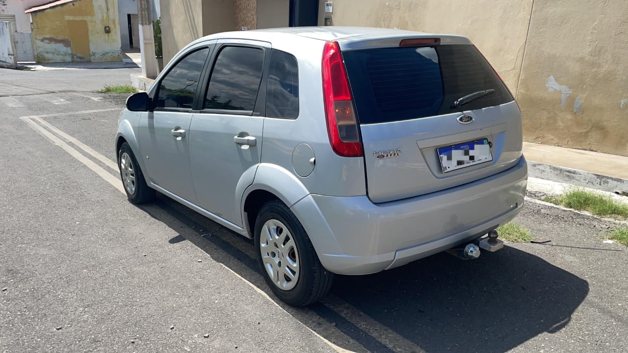 
								FORD FIESTA SE 1.0(COMPLETO) full									