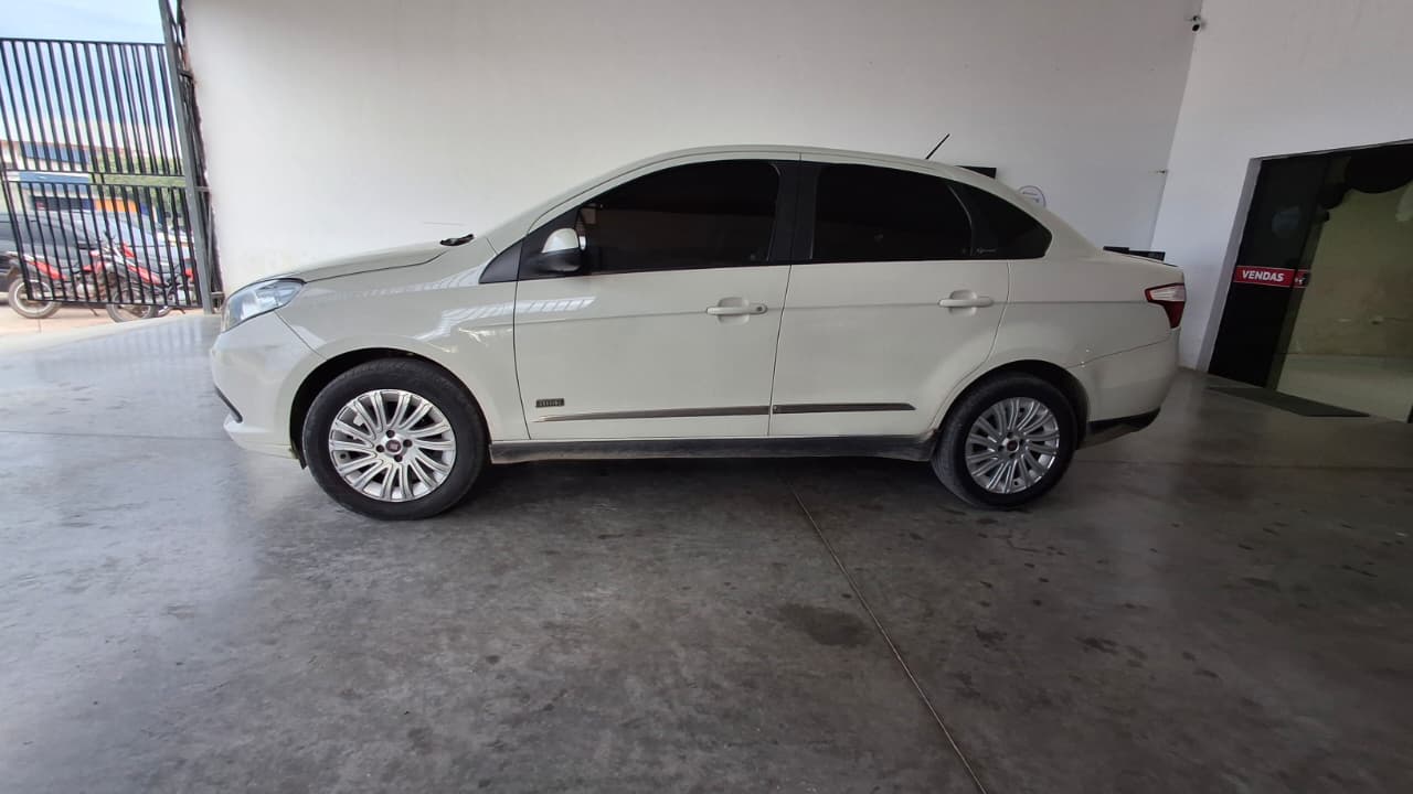 
								FIAT – SIENA ESSENCE 1.6 2015 (AUTOMÁTICO) full									