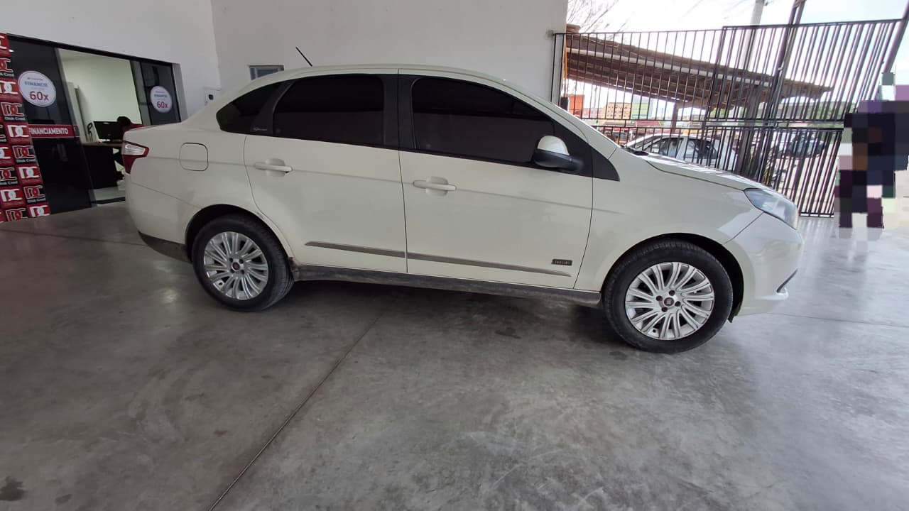 
								FIAT – SIENA ESSENCE 1.6 2015 (AUTOMÁTICO) full									
