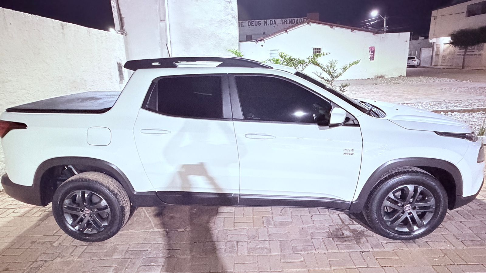 
								FIAT – TORO FREEDOM AUT 2.0 DIESEL 2021 (COMPLETO) full									