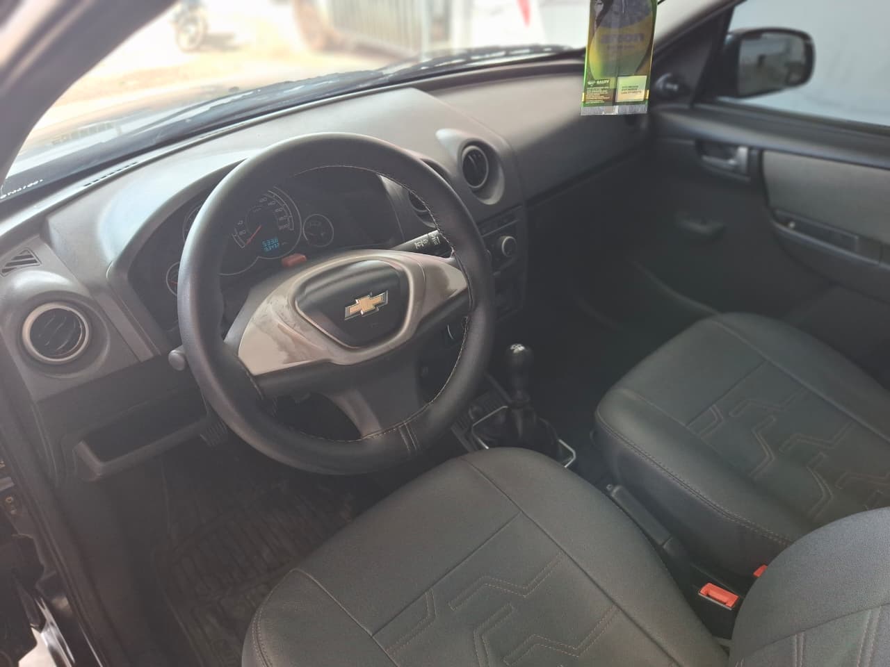 
								CELTA LT 1.0 COMPLETO ANO 2013 full									