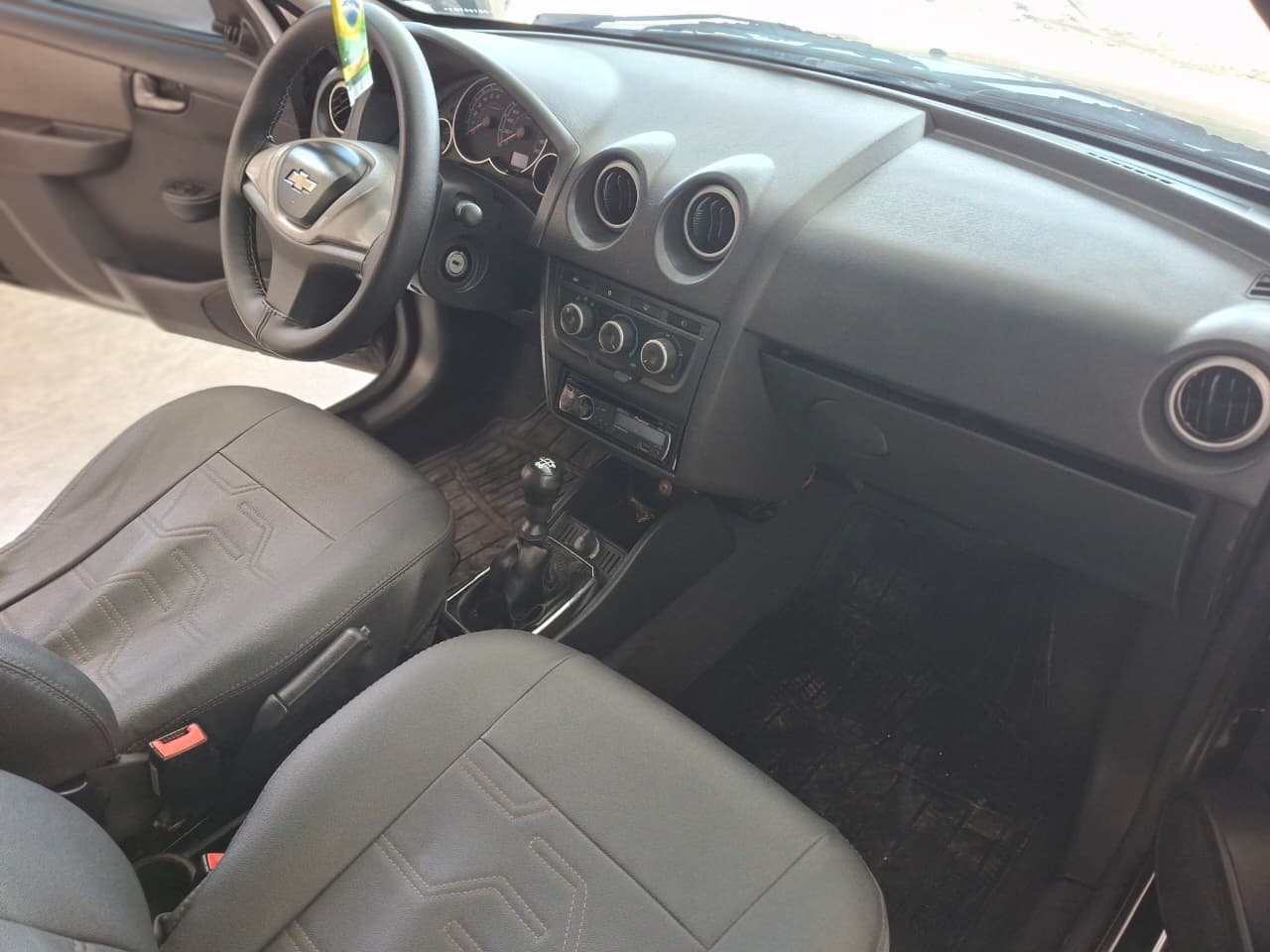 
								CELTA LT 1.0 COMPLETO ANO 2013 full									
