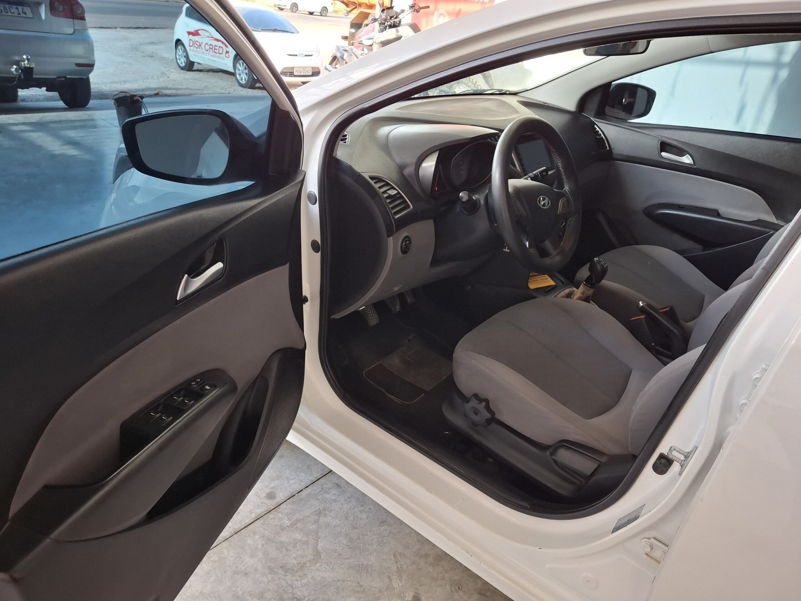 
								HYUNDAI HB20S COMFORTPLUS 1.0 TURBO MANUAL full									