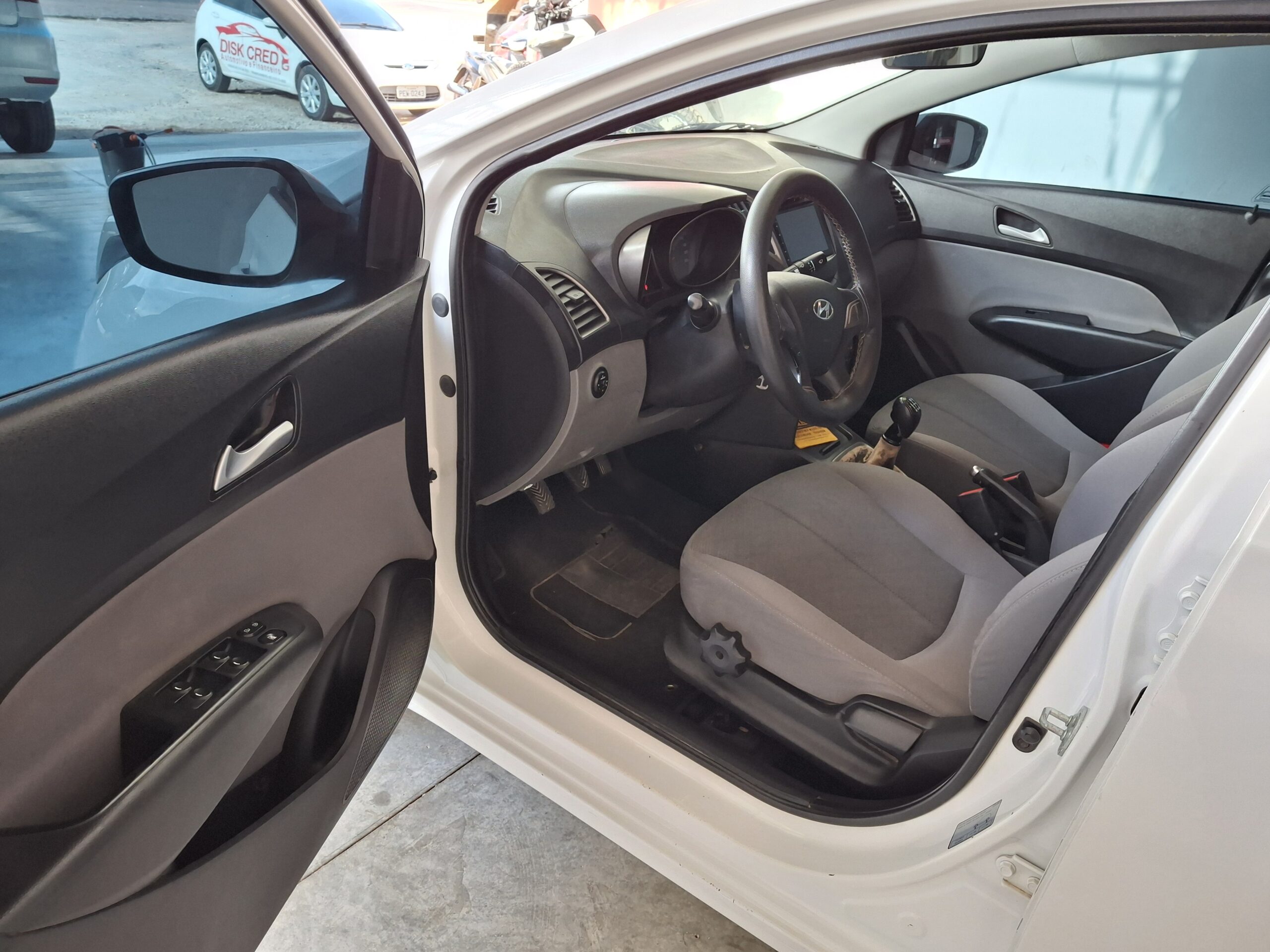 
								HYUNDAI HB20S COMFORTPLUS 1.0 TURBO MANUAL full									