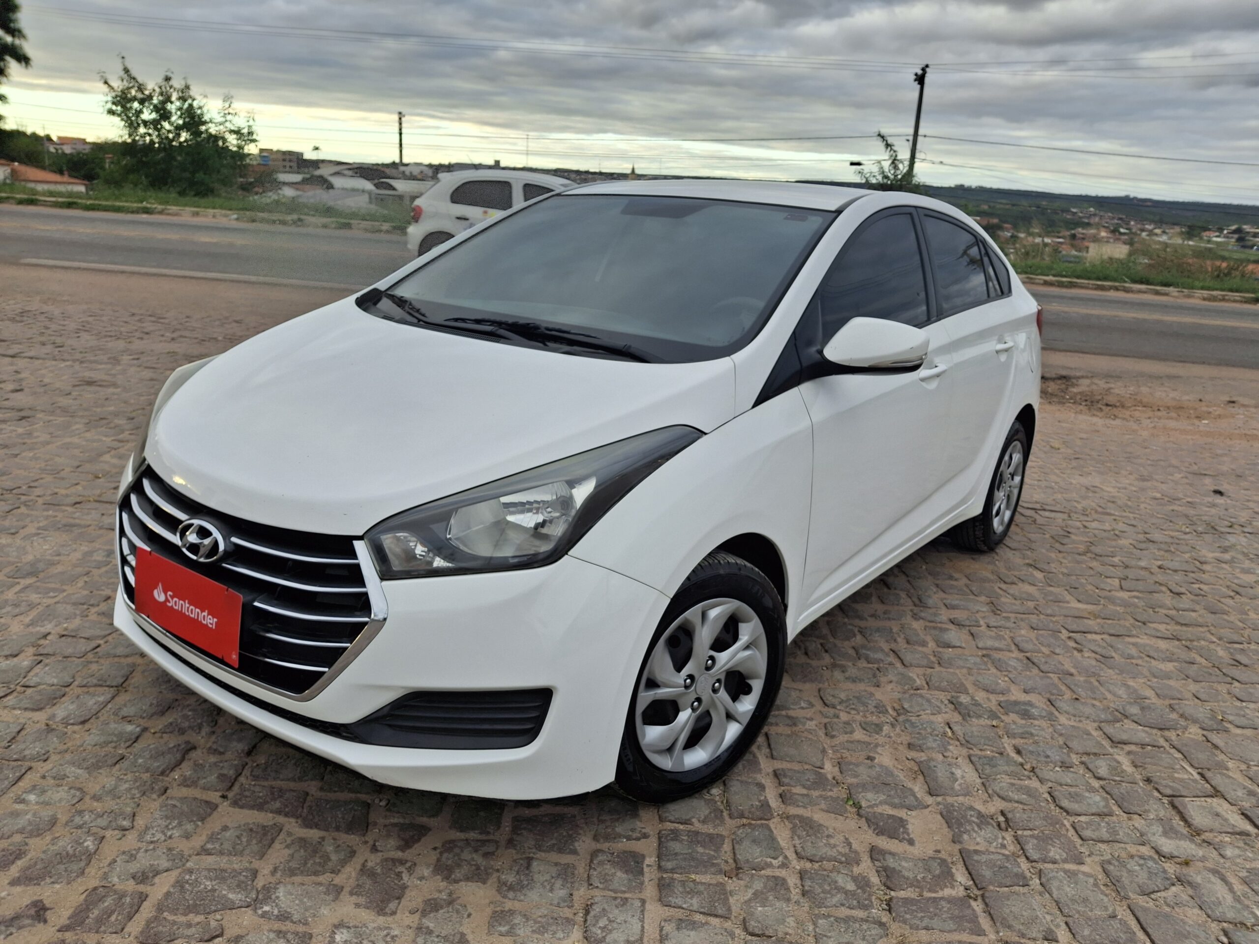 
								HYUNDAI HB20S COMFORTPLUS 1.0 TURBO MANUAL full									