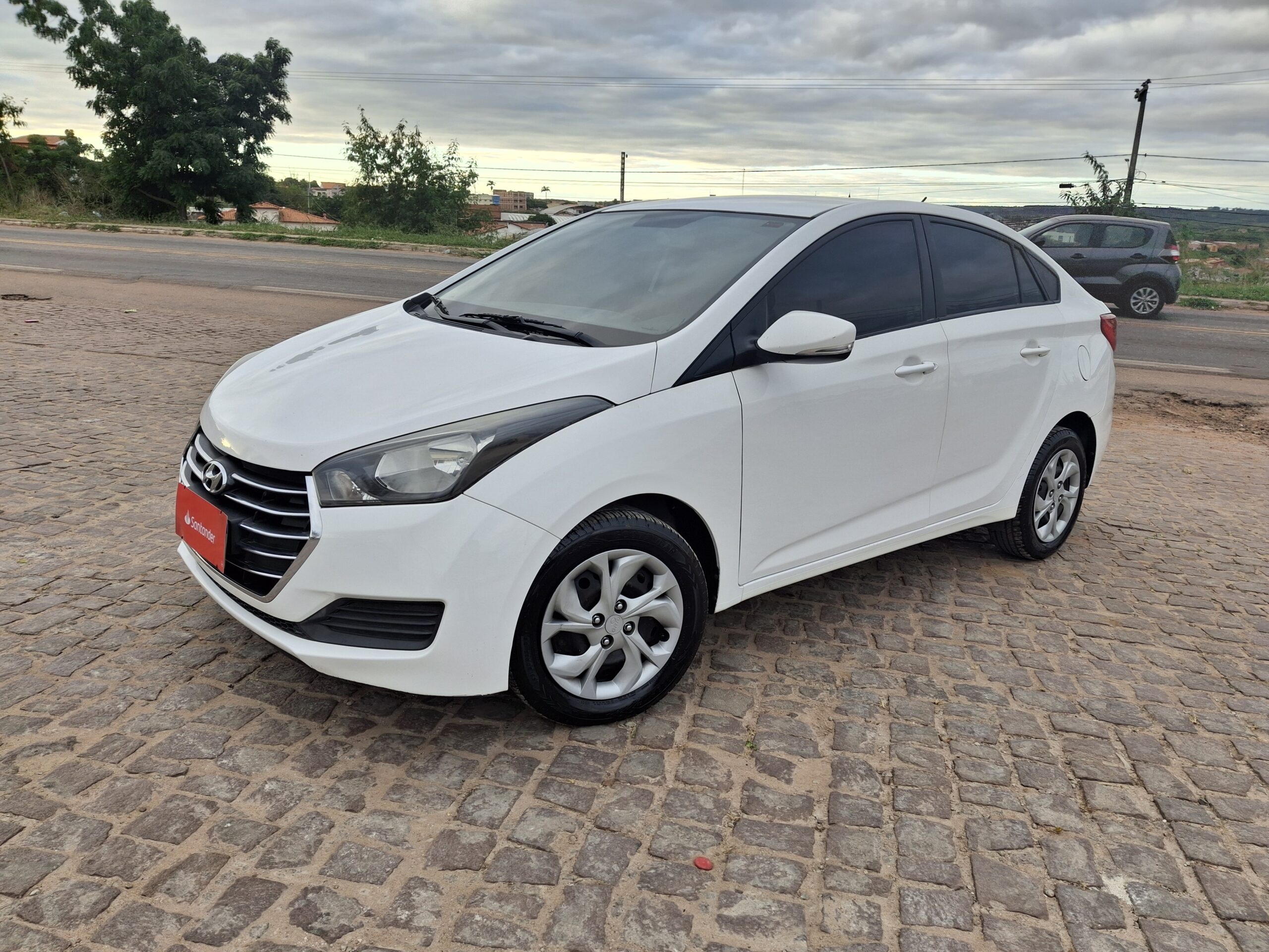 
								HYUNDAI HB20S COMFORTPLUS 1.0 TURBO MANUAL full									