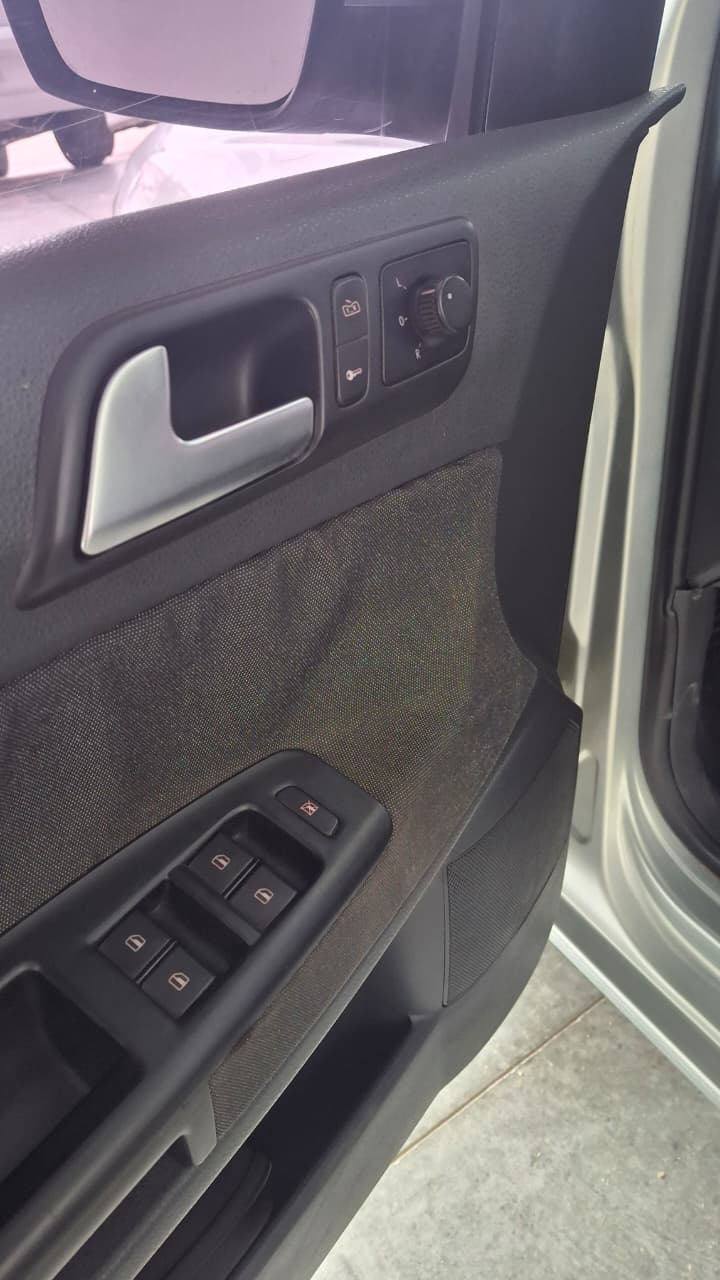 
								POLO 1.6 SEDAN MANUAL full									