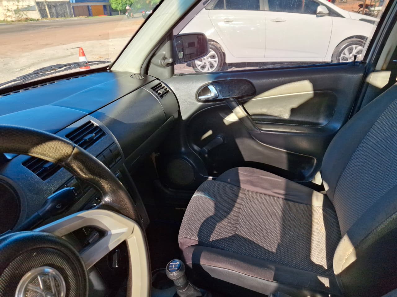 
								VW GOL 1.6 – G3 full									