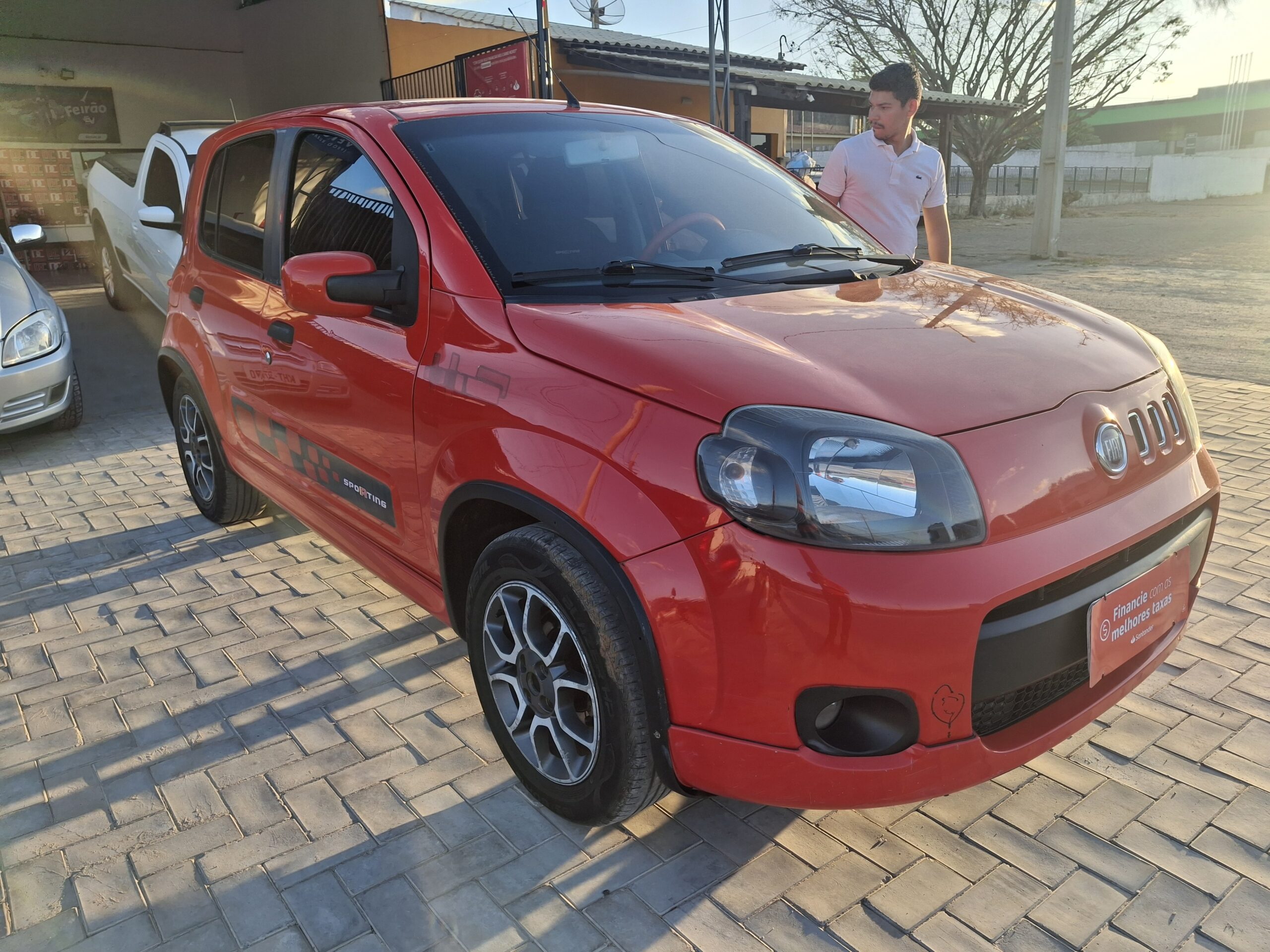 
								FIAT/UNO SPORTING 1.4 EVO FIRE FLEX full									
