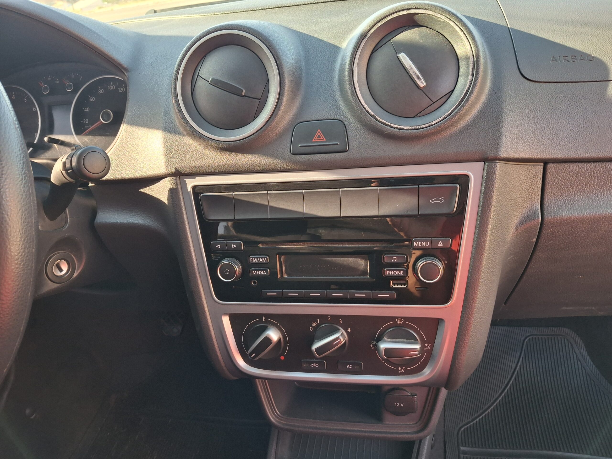 
								VW/GOL COMFORTLINE MB 2015 1.0 full									