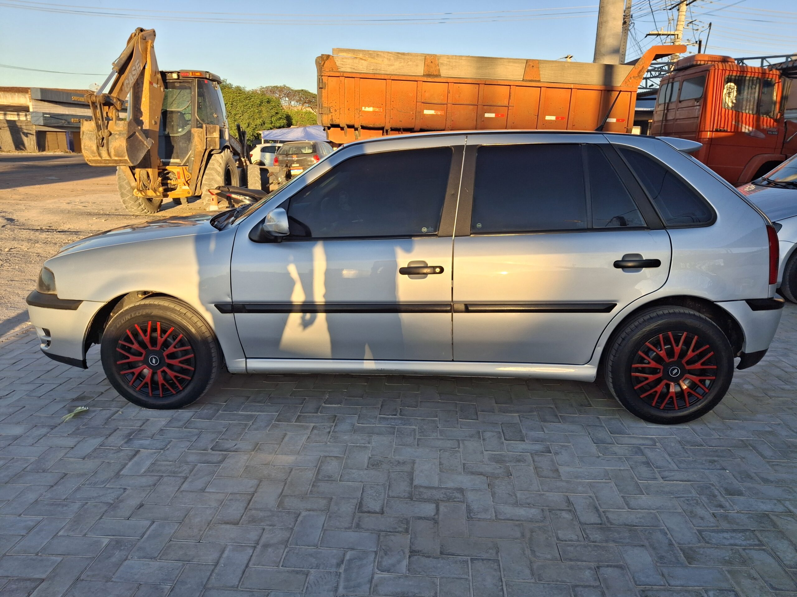 
								VW/GOL 1.6 POWER 2003 full									