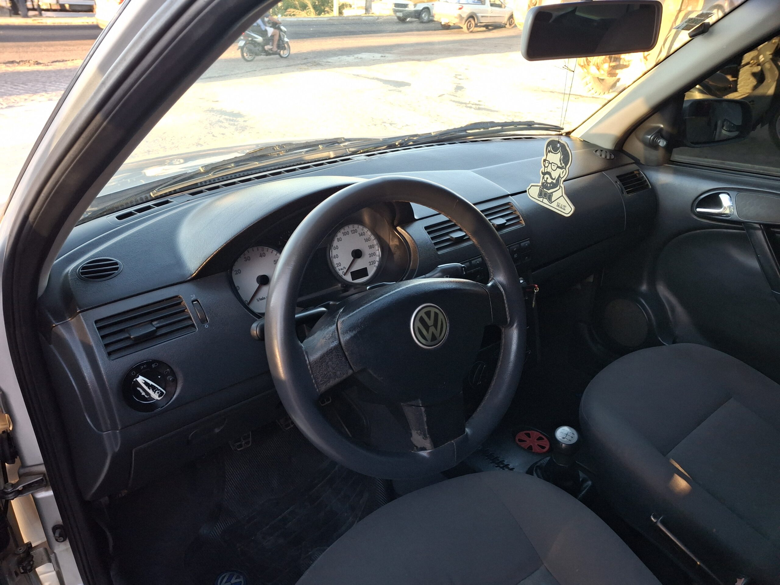 
								VW/GOL 1.6 POWER 2003 full									