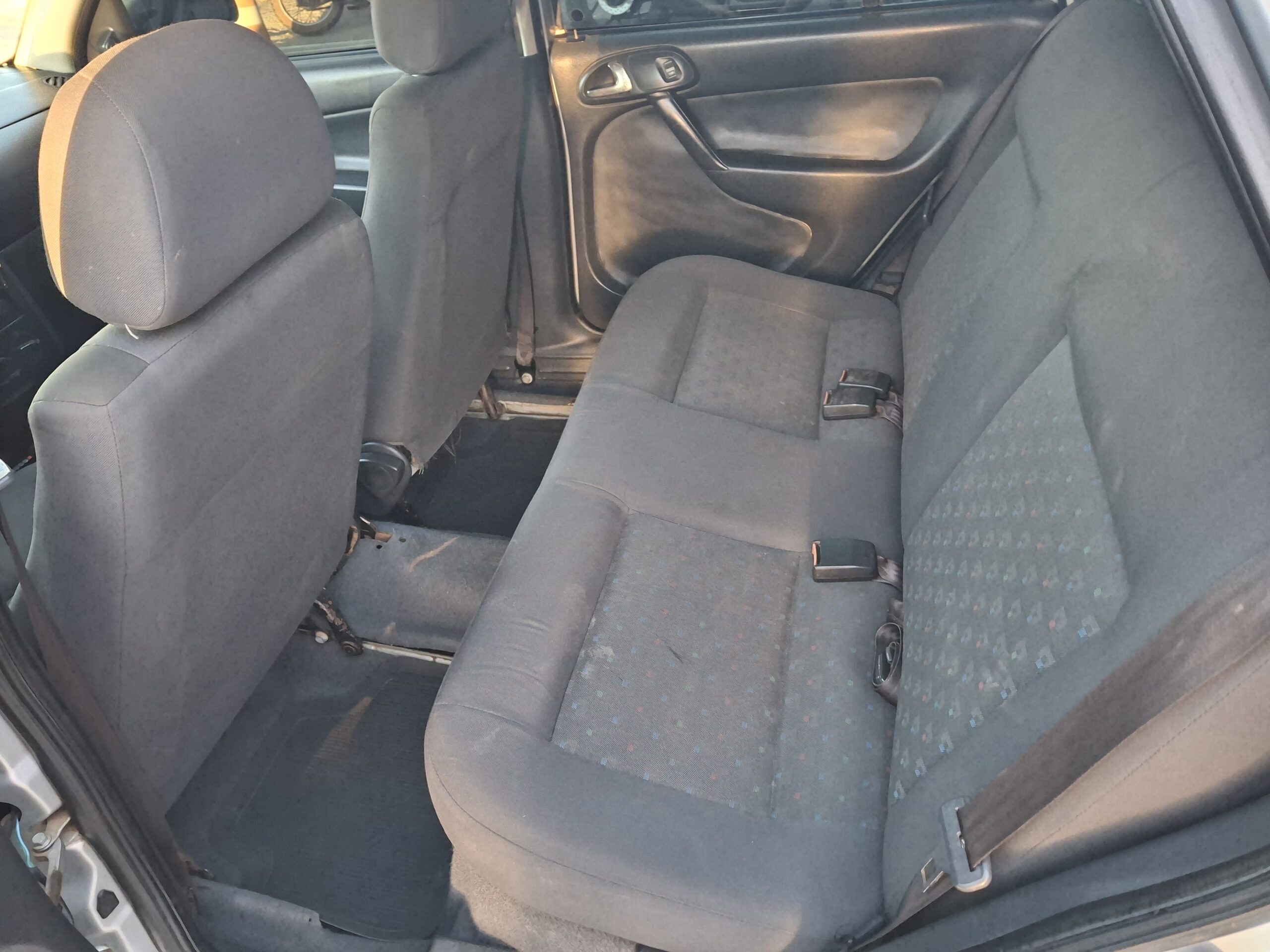 
								VW/GOL 1.6 POWER 2003 full									