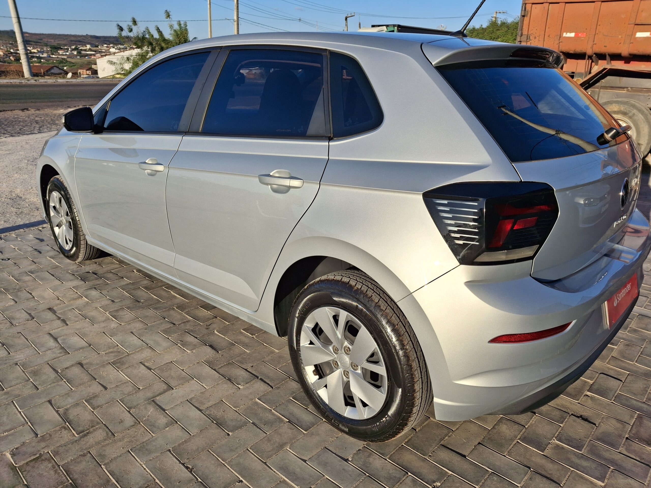 
								VW/POLO 1.0 MPI FLEX 12V 2023 full									
