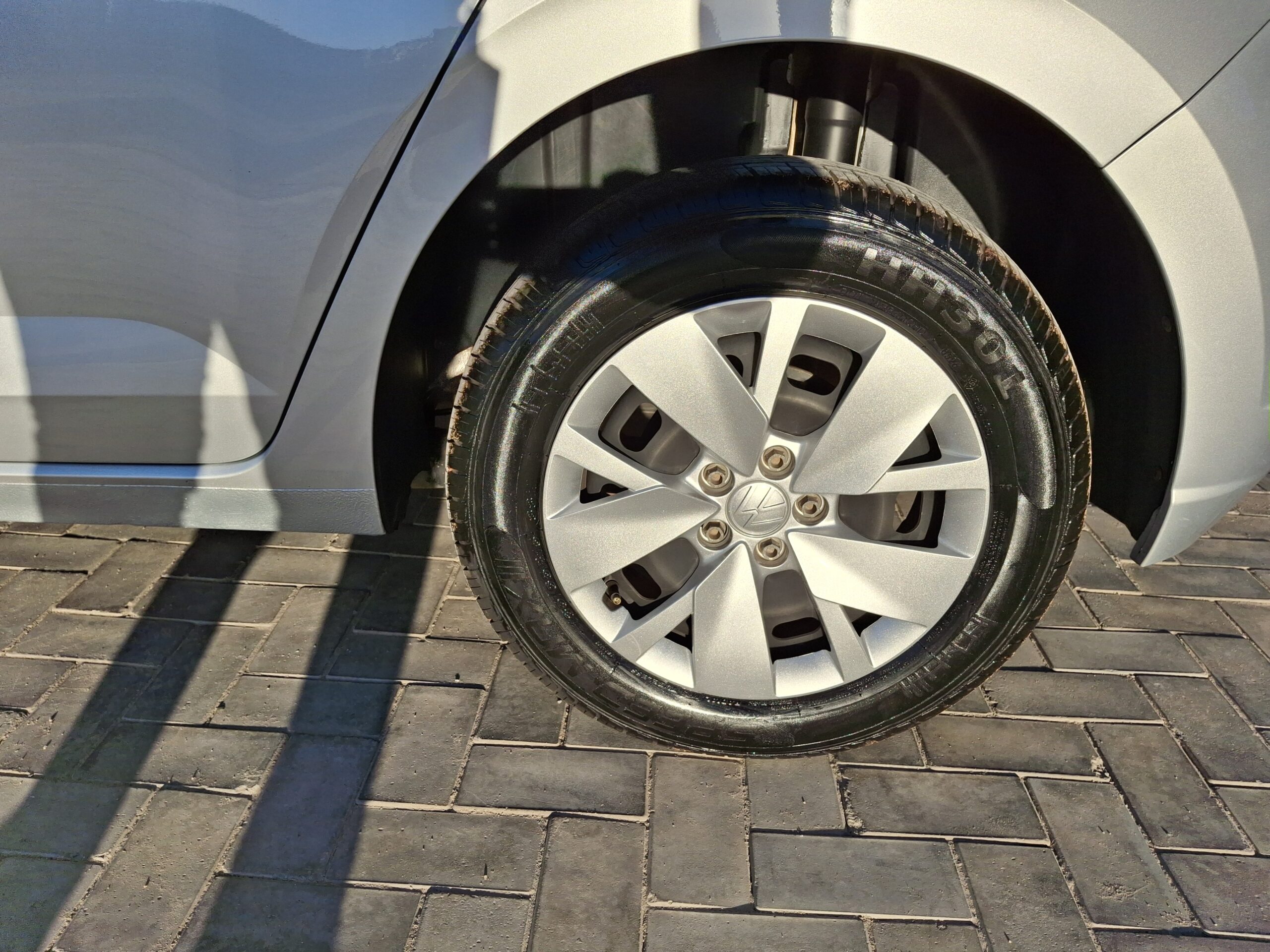 
								VW/POLO 1.0 MPI FLEX 12V 2023 full									