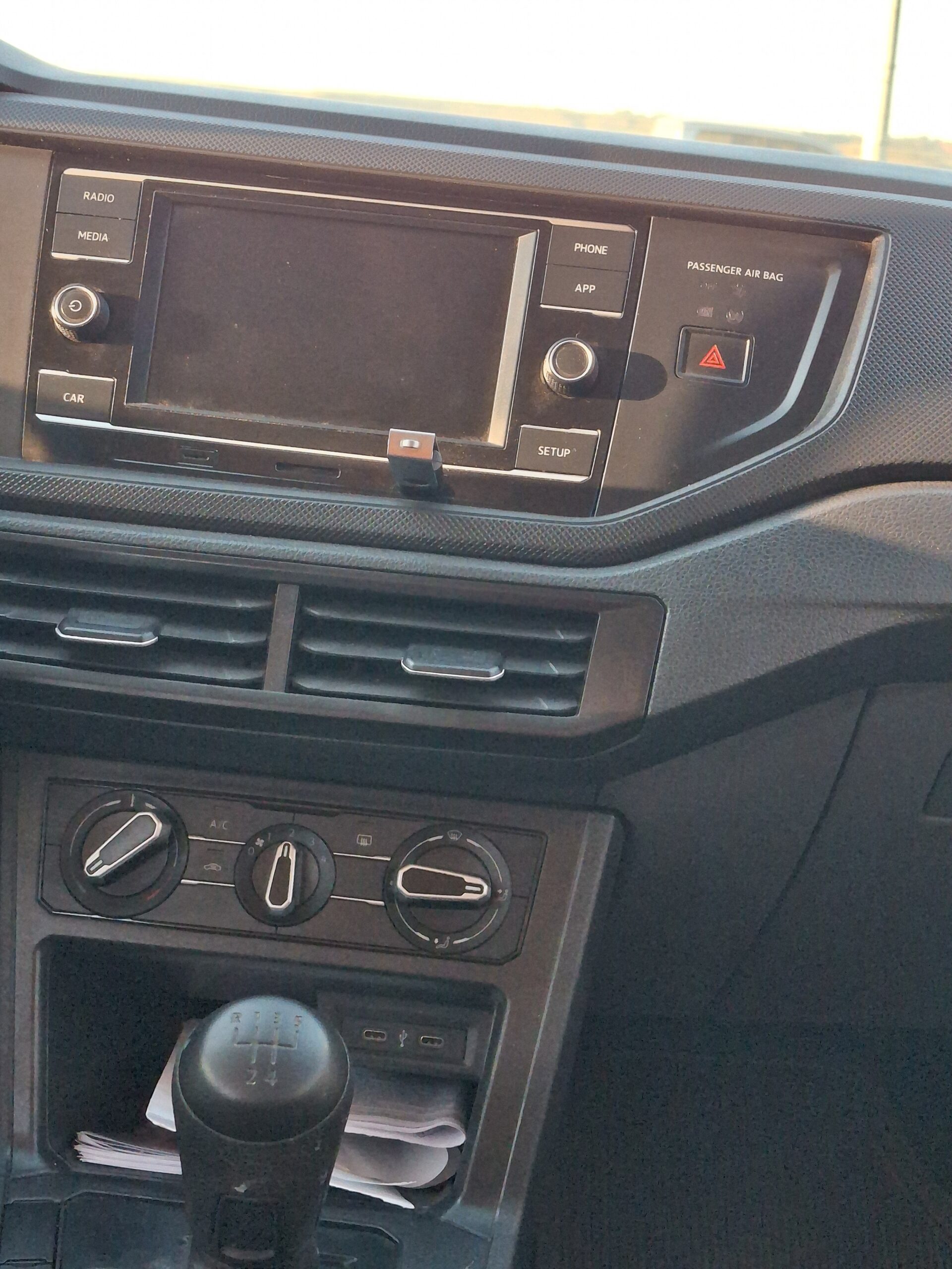 
								VW/POLO 1.0 MPI FLEX 12V 2023 full									