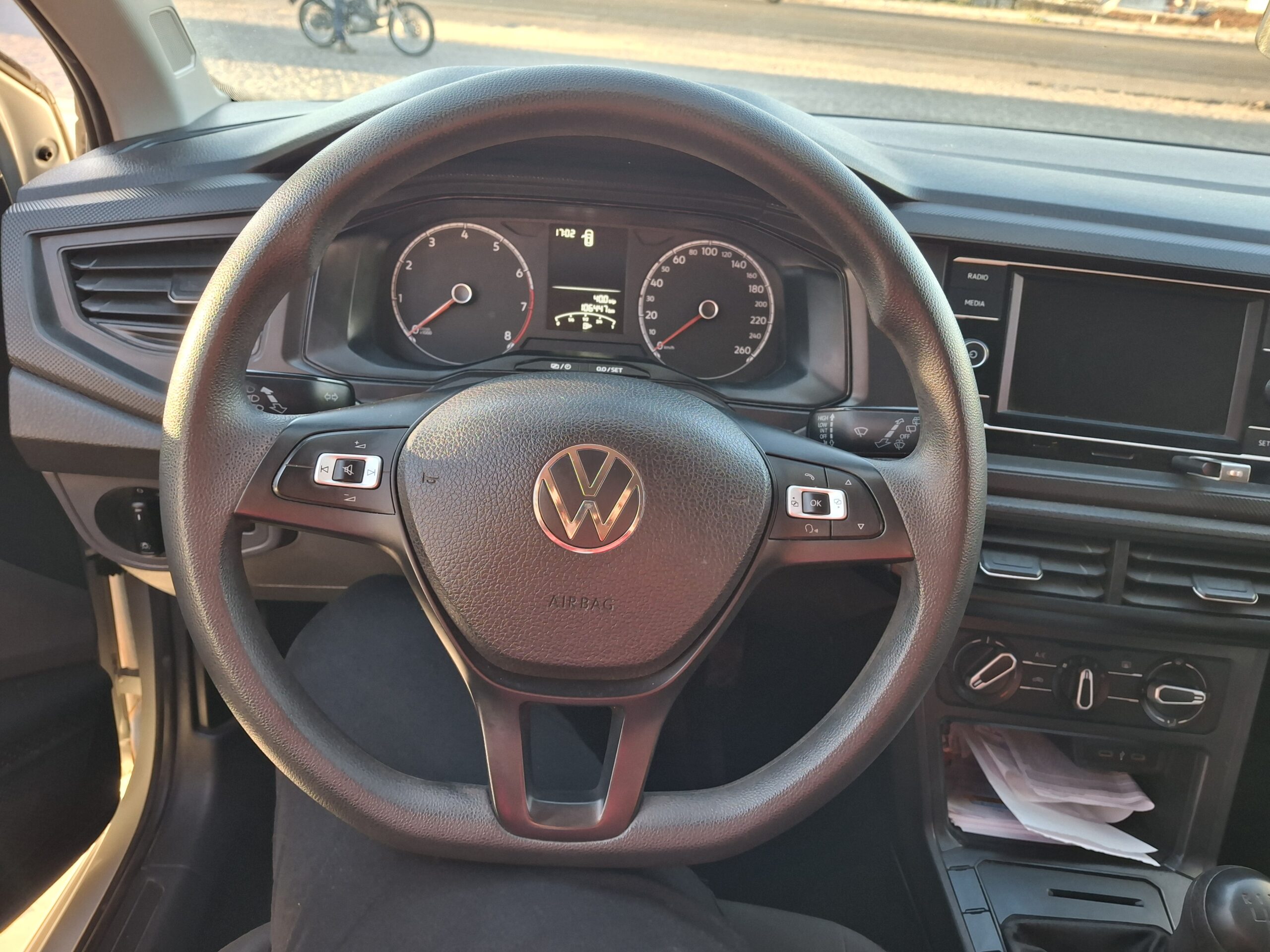 
								VW/POLO 1.0 MPI FLEX 12V 2023 full									