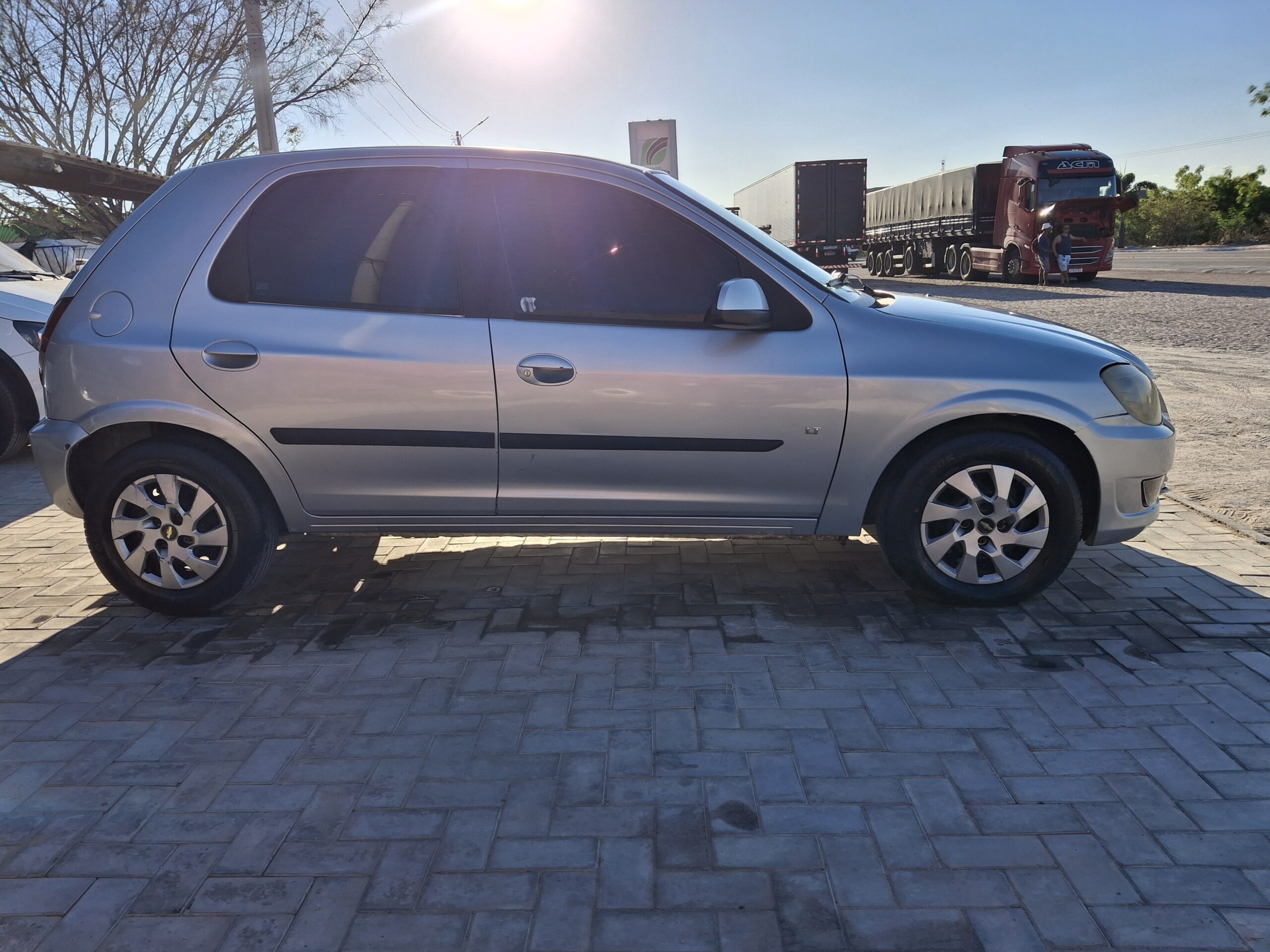 
								CELTA 1.0 LT 2013 full									