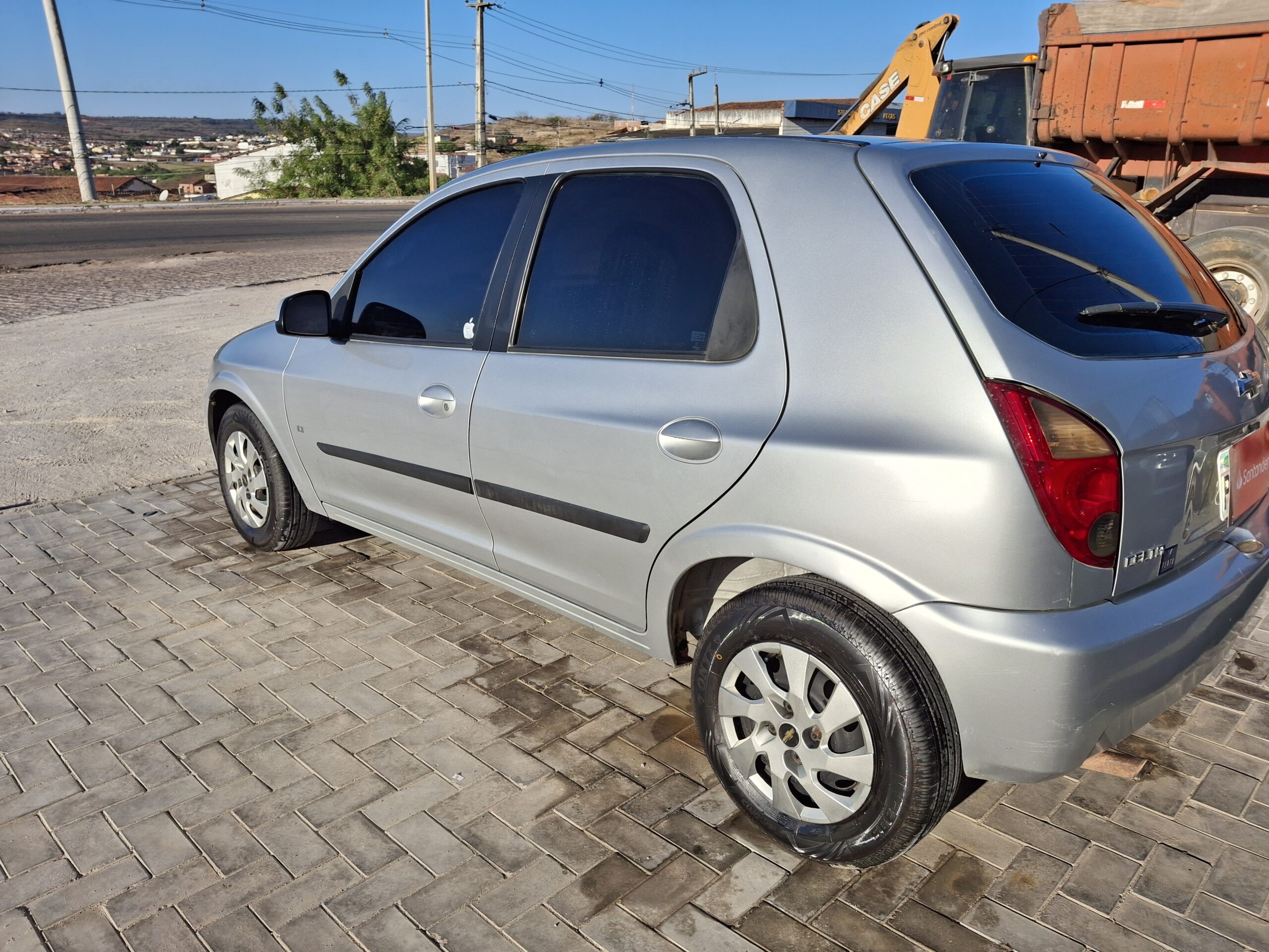 
								CELTA 1.0 LT 2013 full									