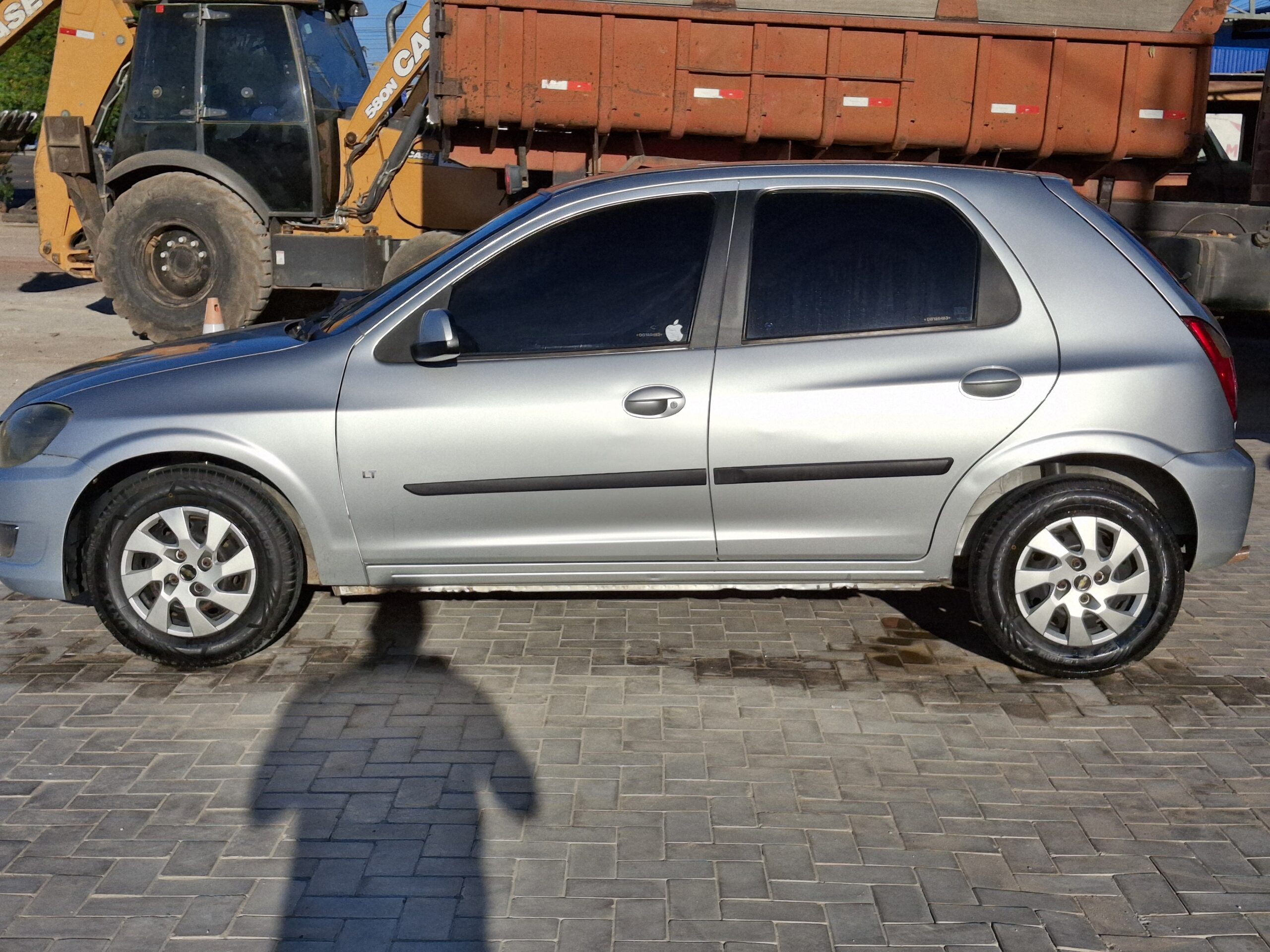 
								CELTA 1.0 LT 2013 full									