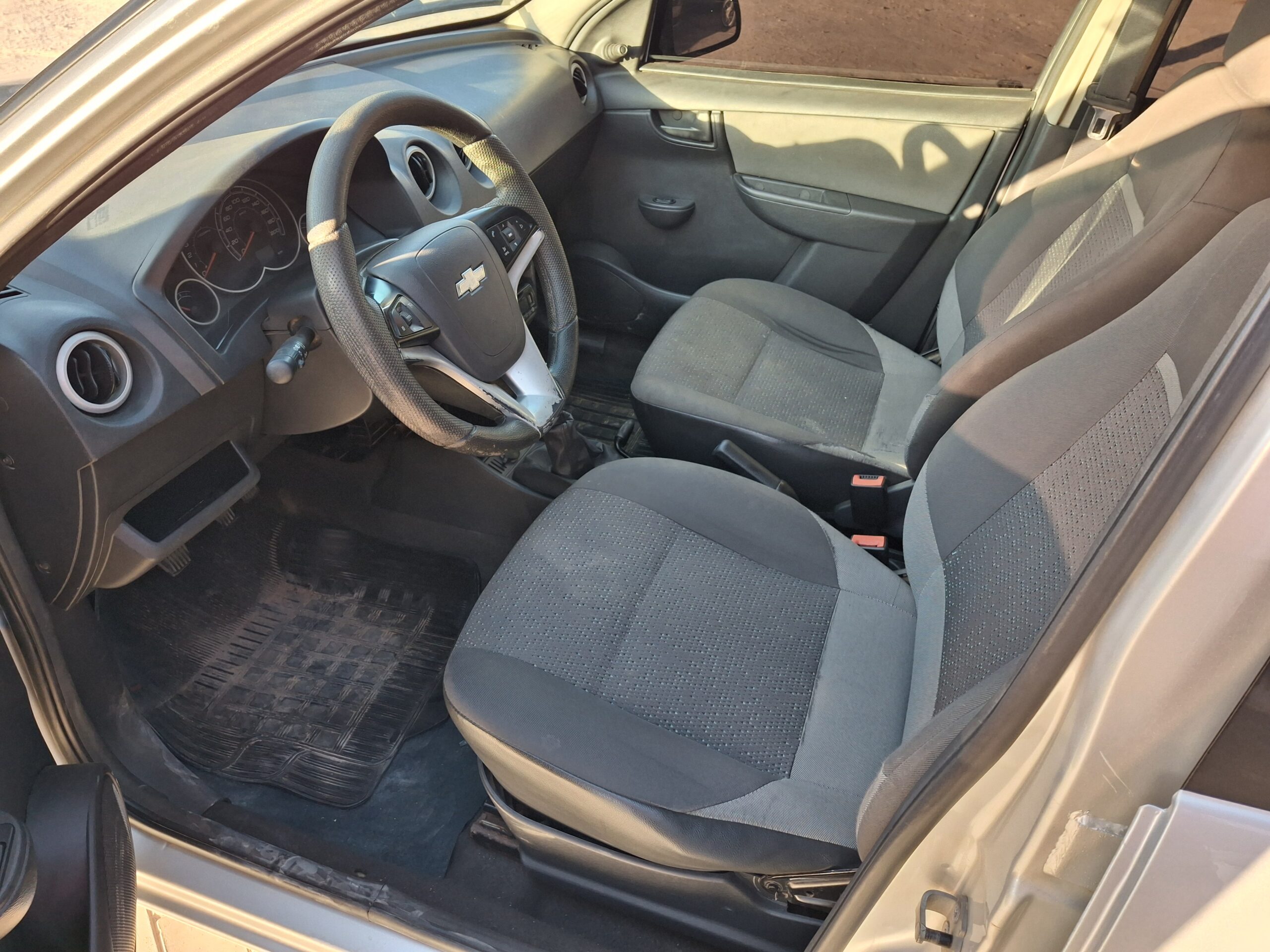 
								CELTA 1.0 LT 2013 full									