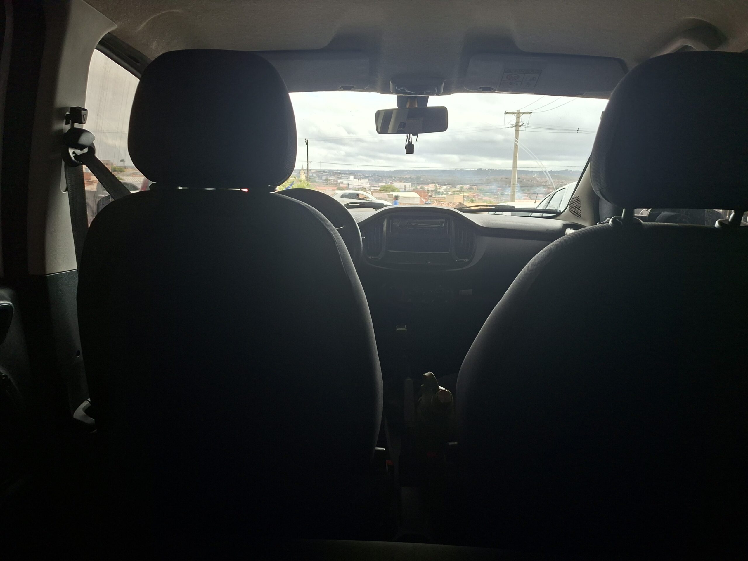 
								FIAT UNO DRIVE 1.0 FLEX 2018 full									