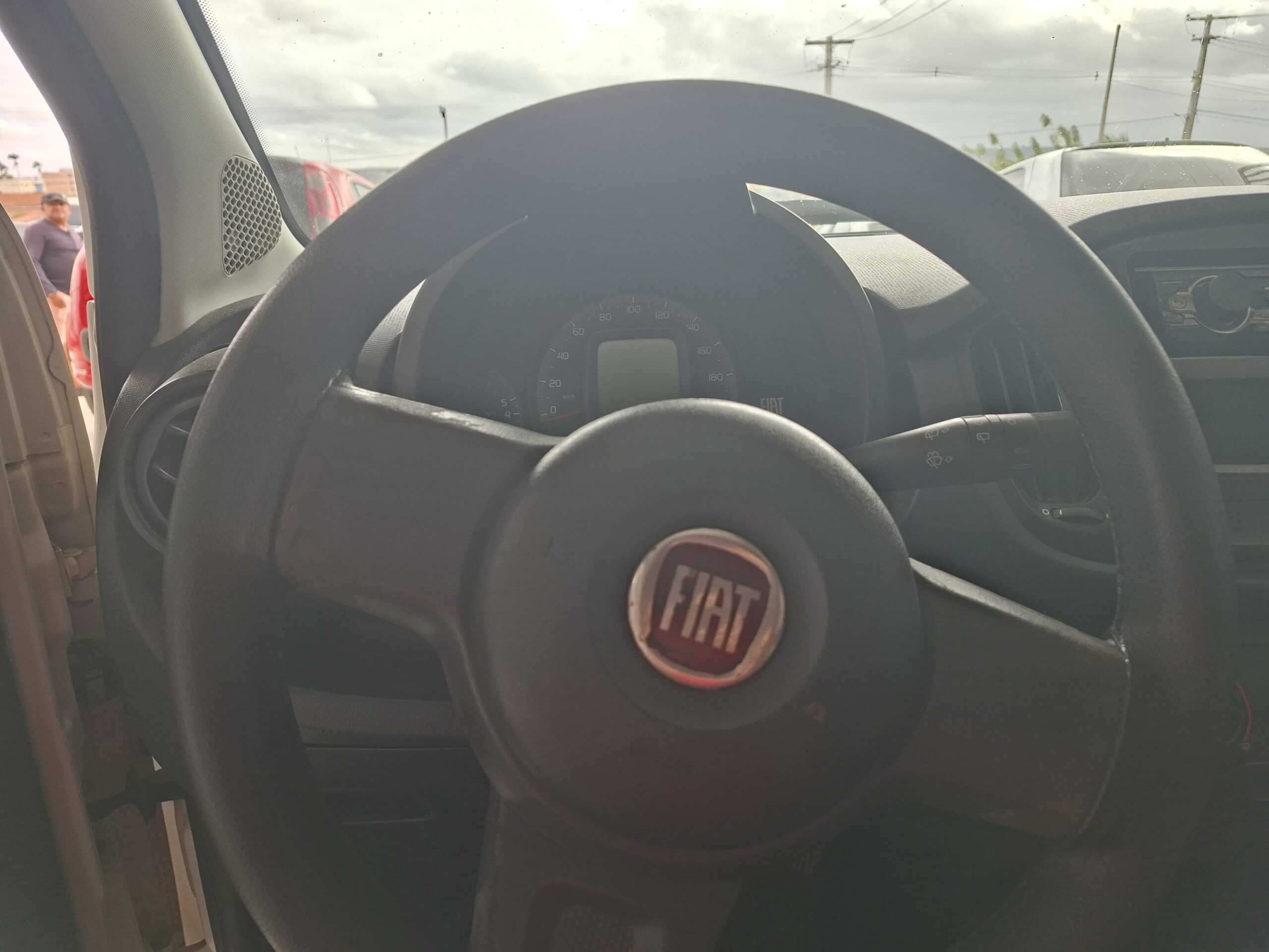 
								FIAT UNO DRIVE 1.0 FLEX 2018 full									