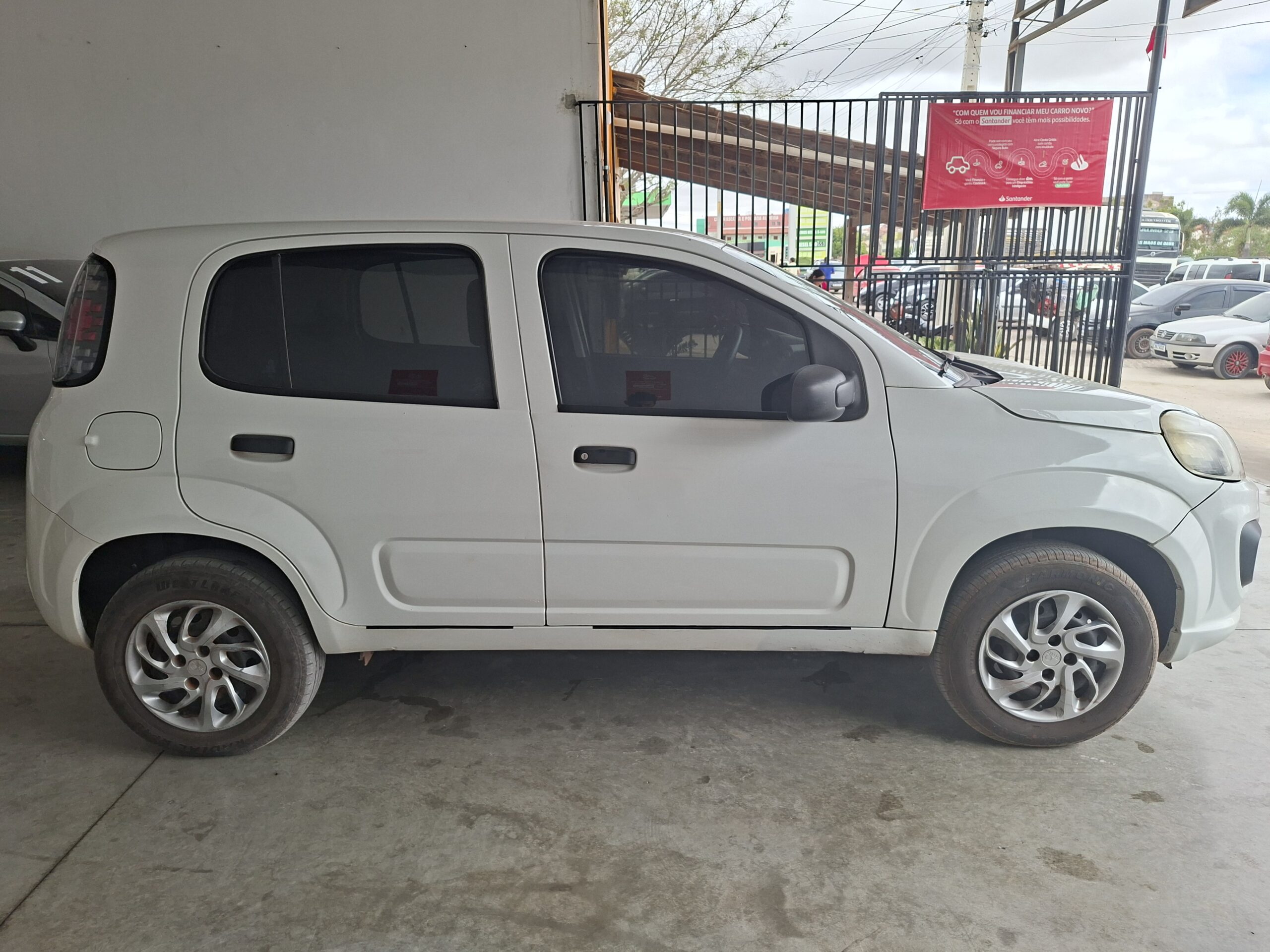 
								FIAT UNO DRIVE 1.0 FLEX 2018 full									