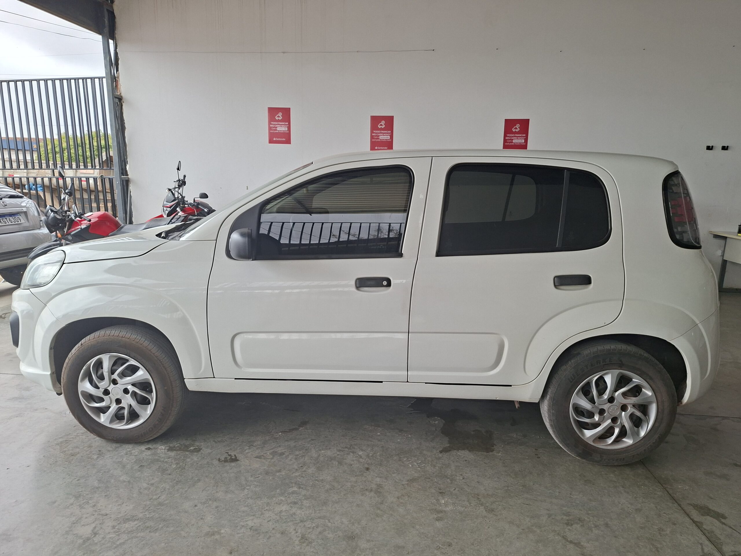 
								FIAT UNO DRIVE 1.0 FLEX 2018 full									
