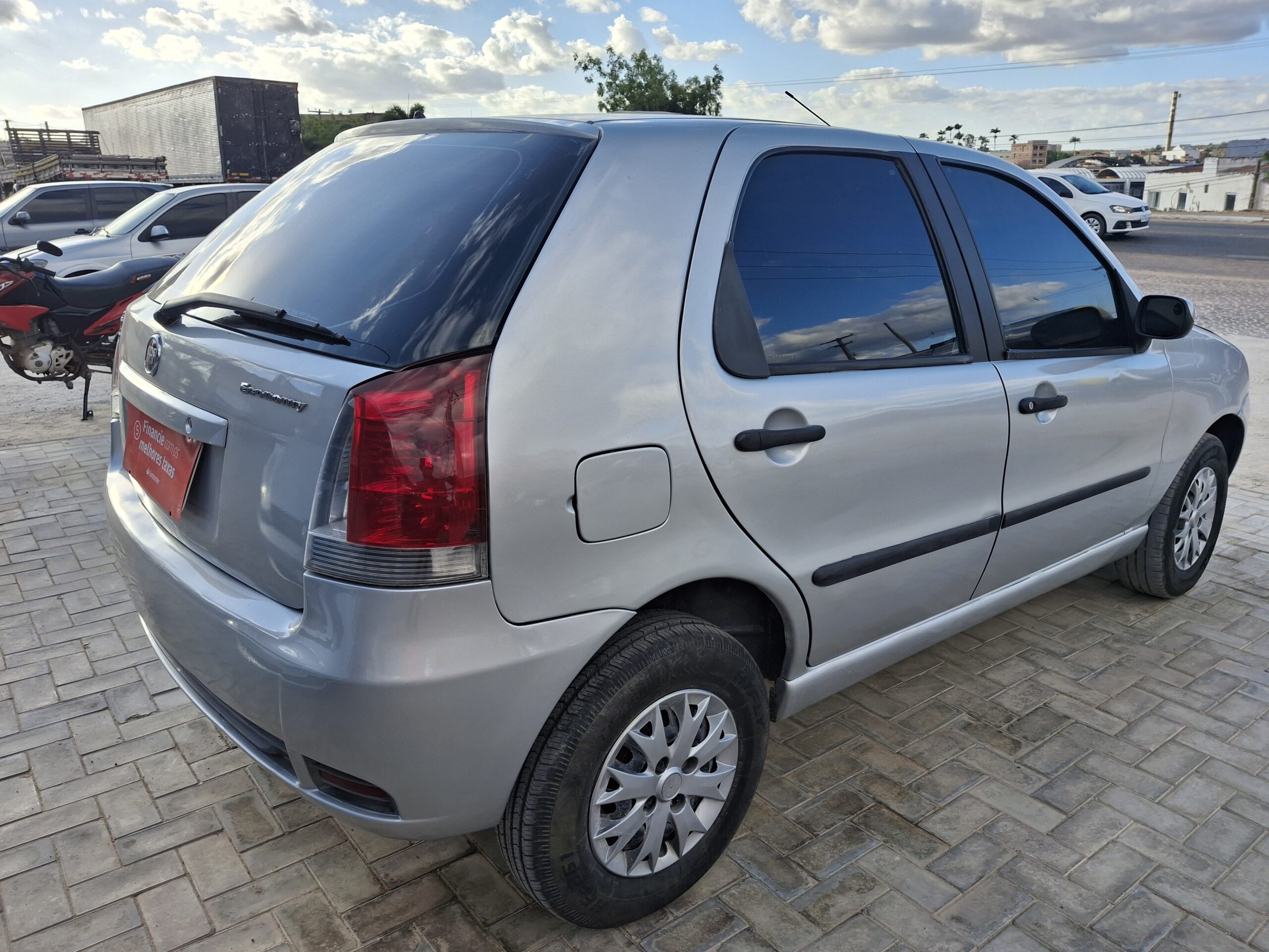 
								PALIO 1.0 ECONOMY FIRE FLEX 8V 4P 2010 full									