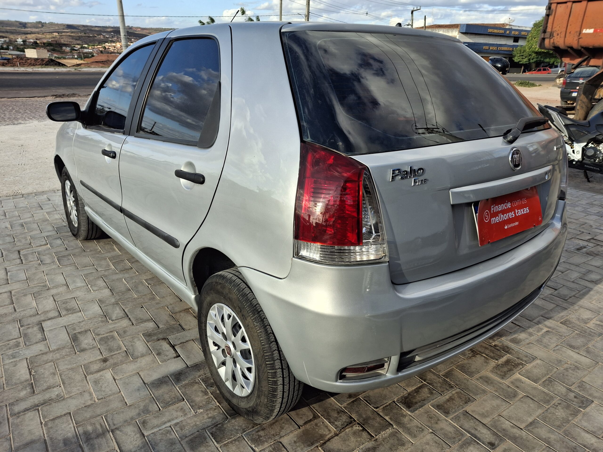 
								PALIO 1.0 ECONOMY FIRE FLEX 8V 4P 2010 full									