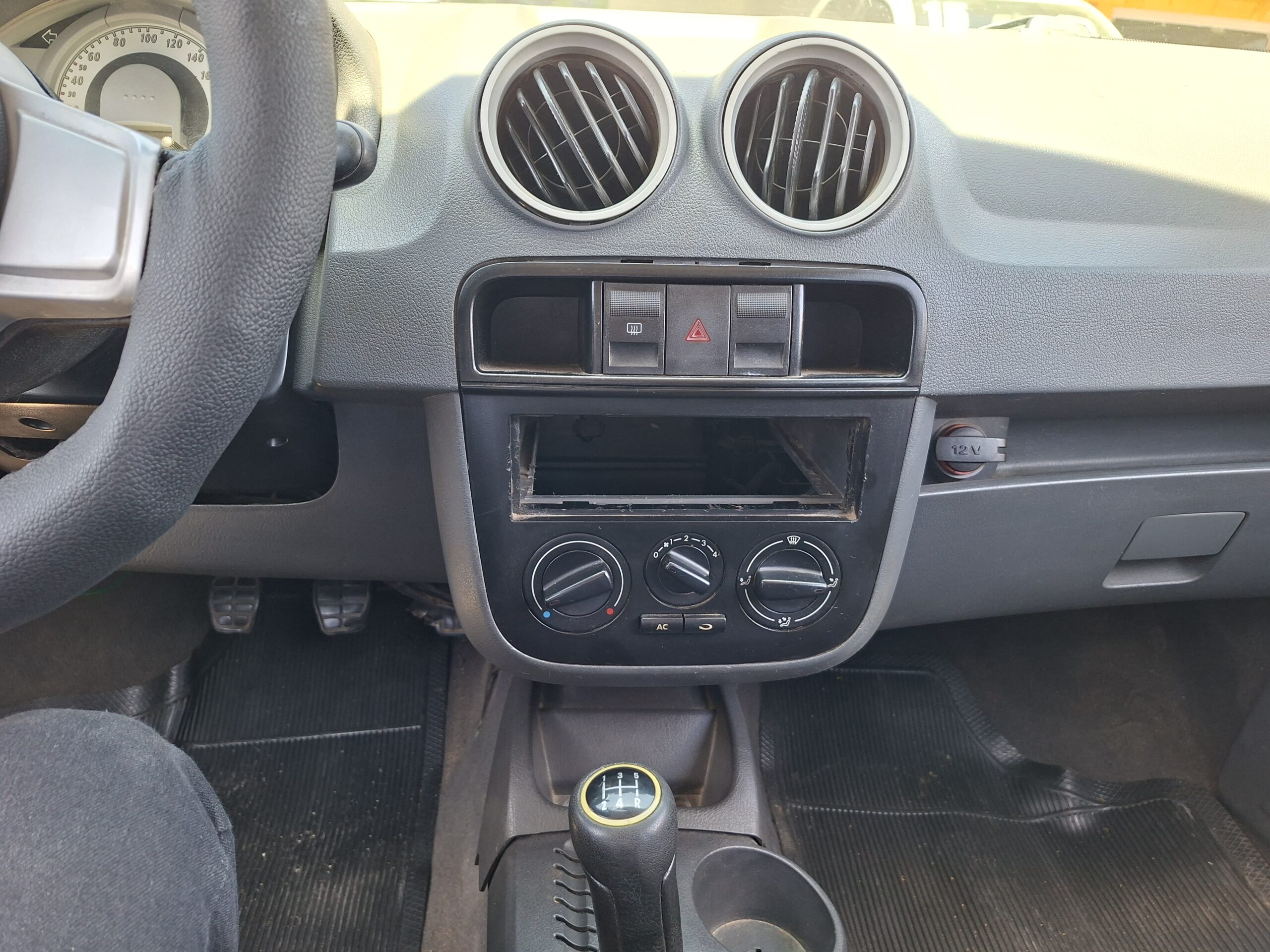 
								VOLKSWAGEN GOL 1.6 MI POWER 2007 full									