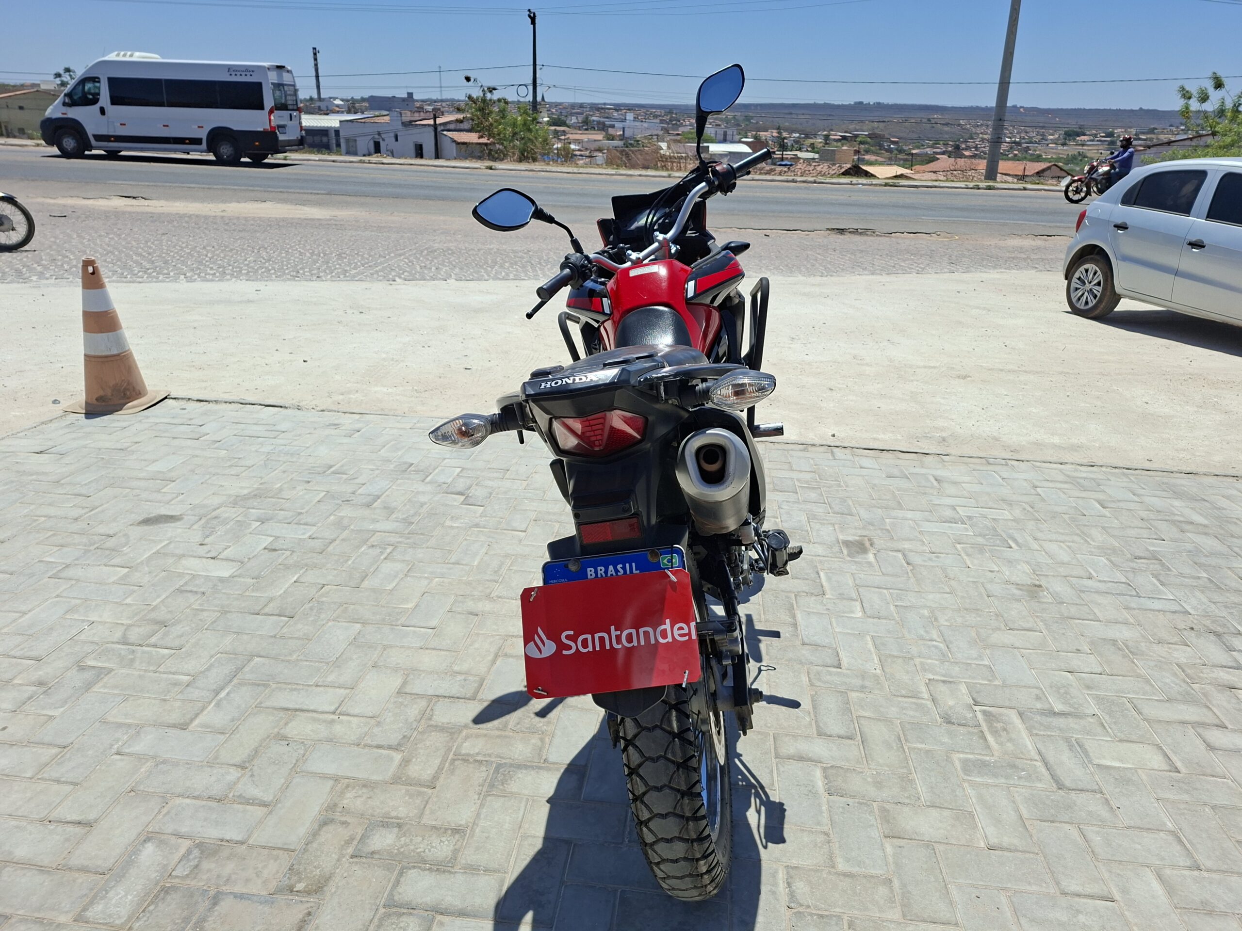 
								HONDA XRE 190 ABS full									