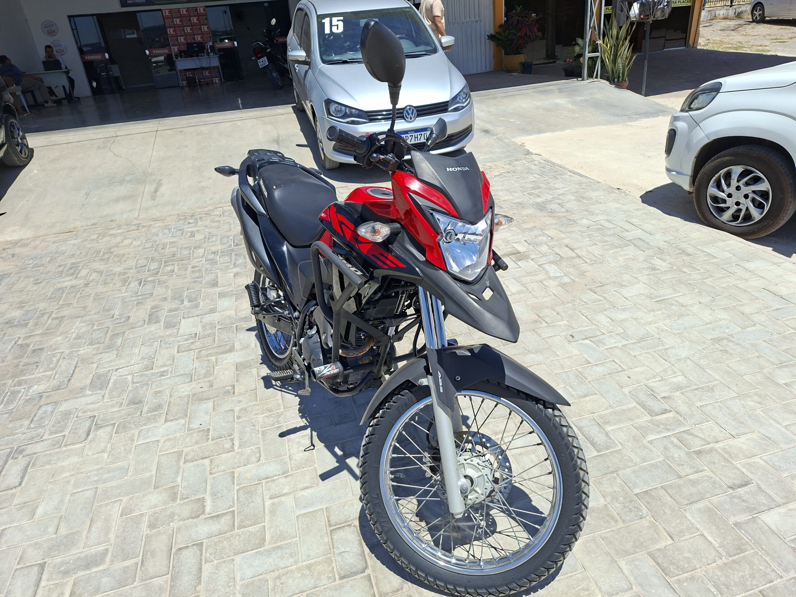 
								HONDA XRE 190 ABS full									
