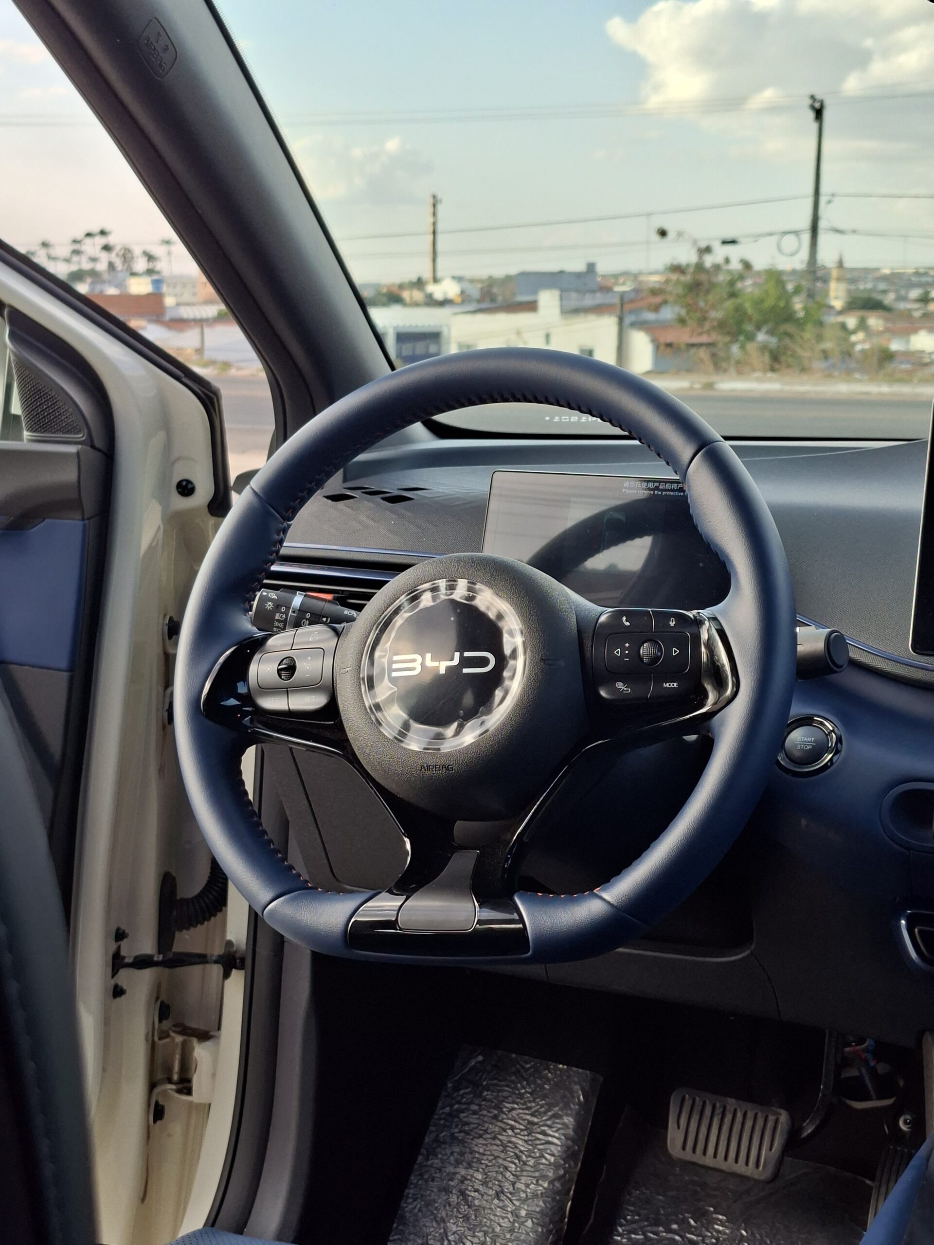 
								BYD DOLPHIN MINI full									
