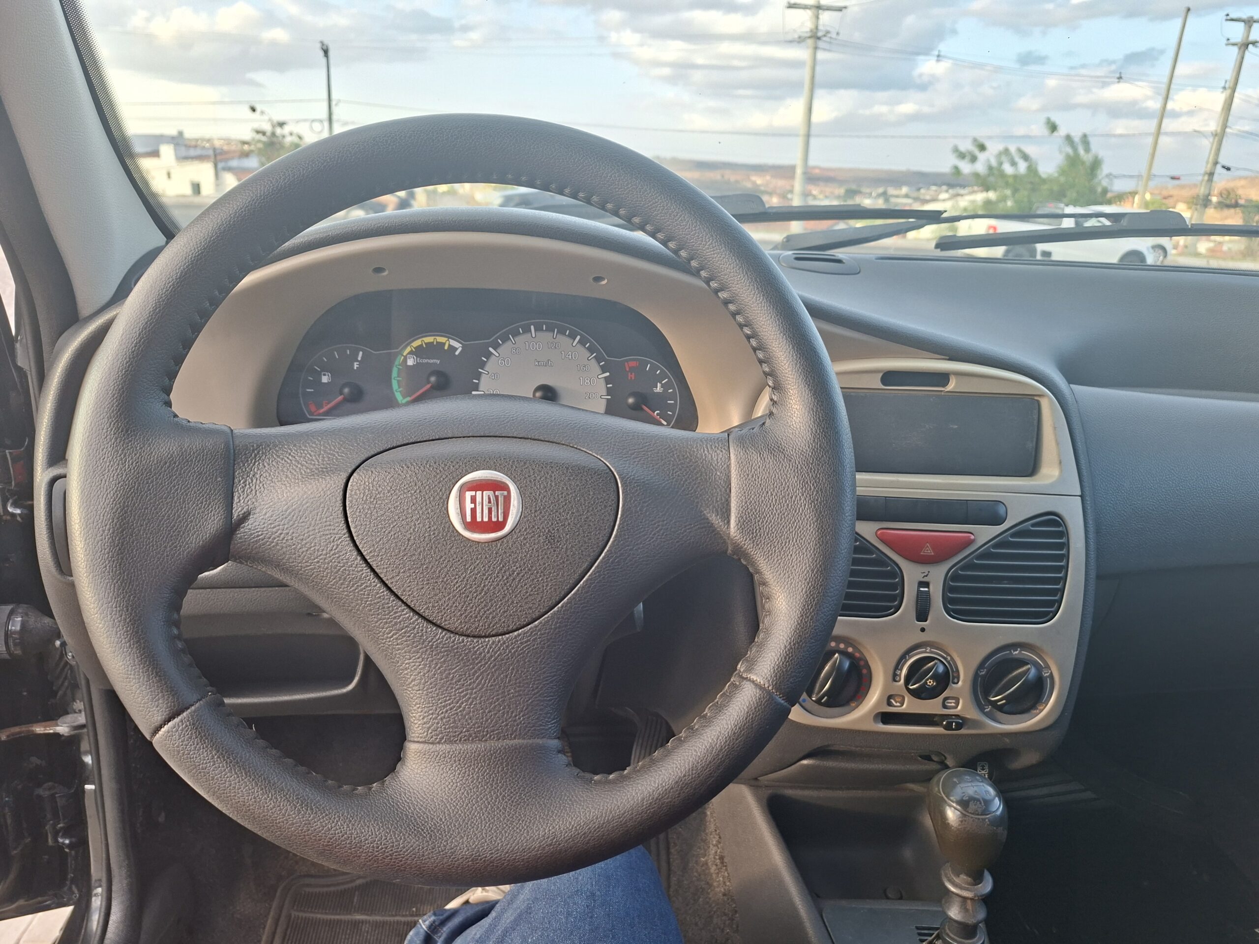 
								FIAT PALIO ECONOM FIRE FLEX 1.0 2012 full									