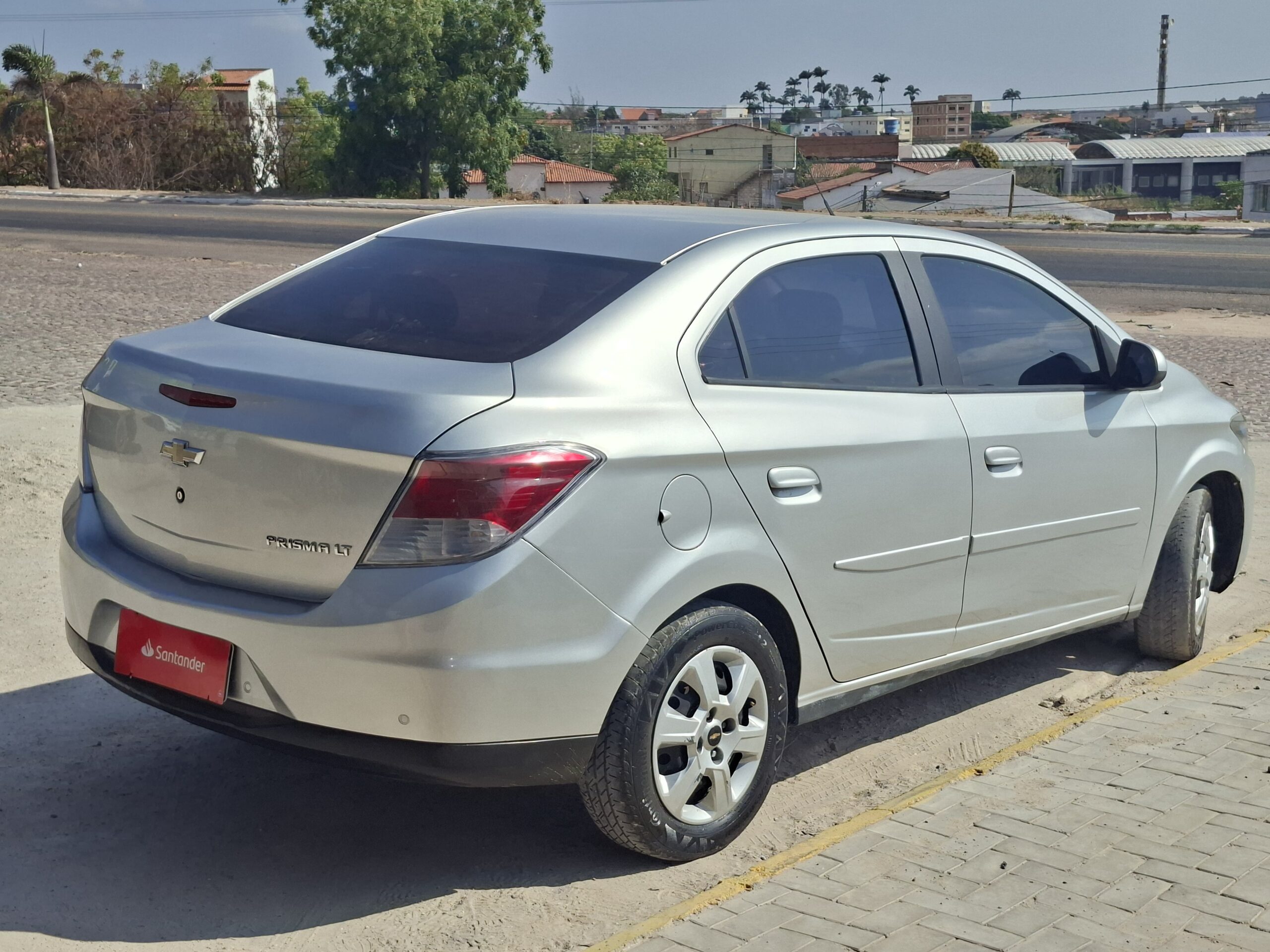 
								CHEVROLET PRISMA MT LT 1.5 2015 full									