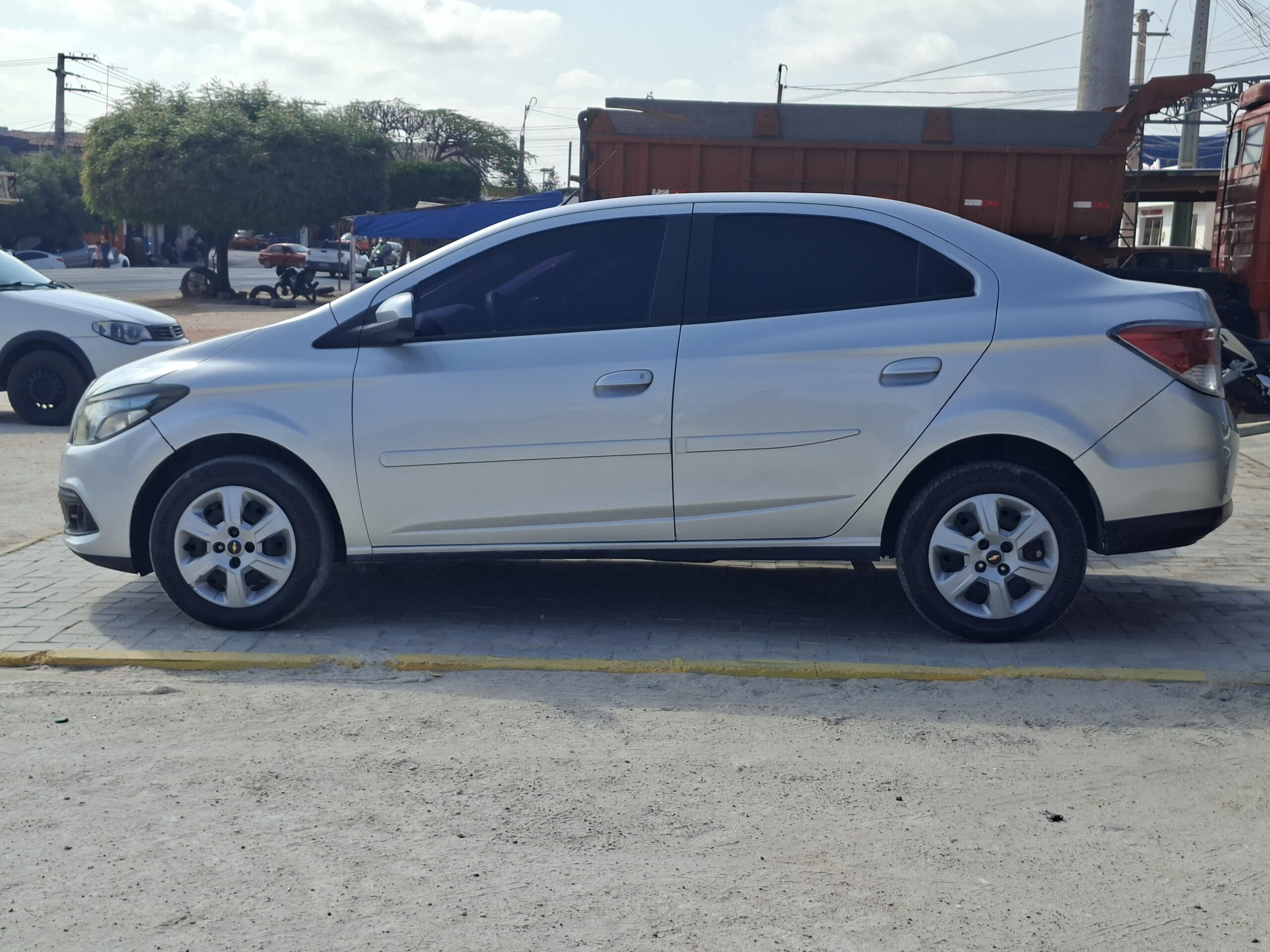 
								CHEVROLET PRISMA MT LT 1.5 2015 full									