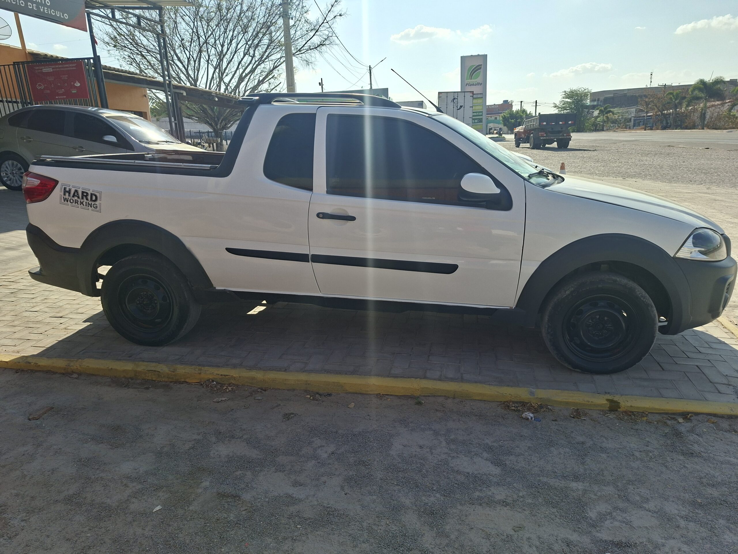 
								FIAT STRADA WORKING CE 1.4 2015 full									