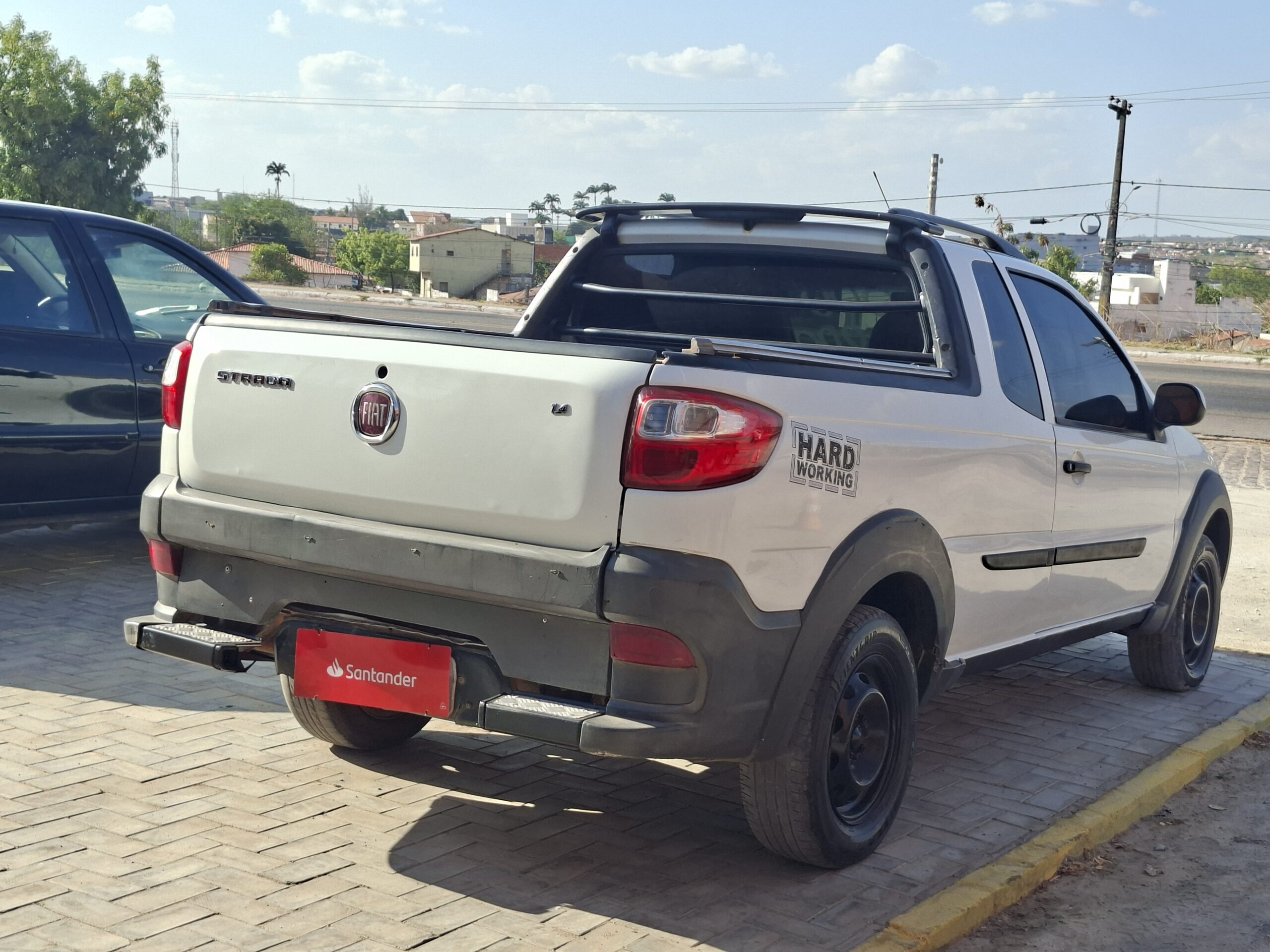 
								FIAT STRADA WORKING CE 1.4 2015 full									
