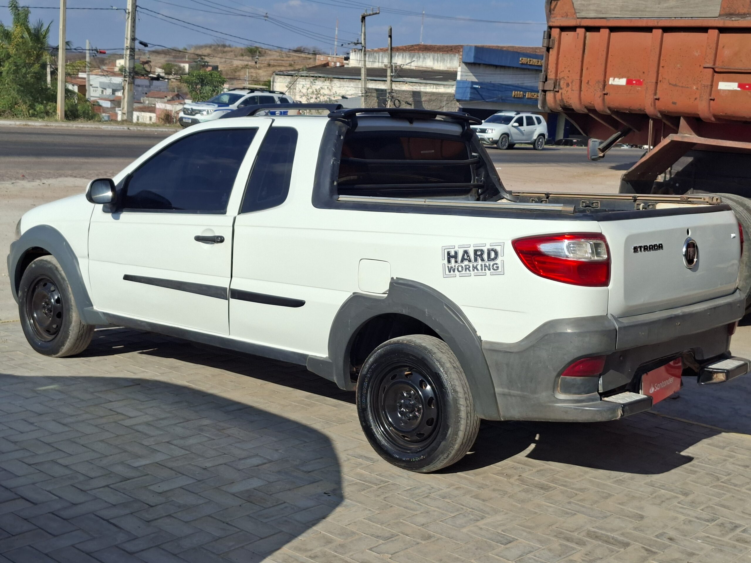 
								FIAT STRADA WORKING CE 1.4 2015 full									