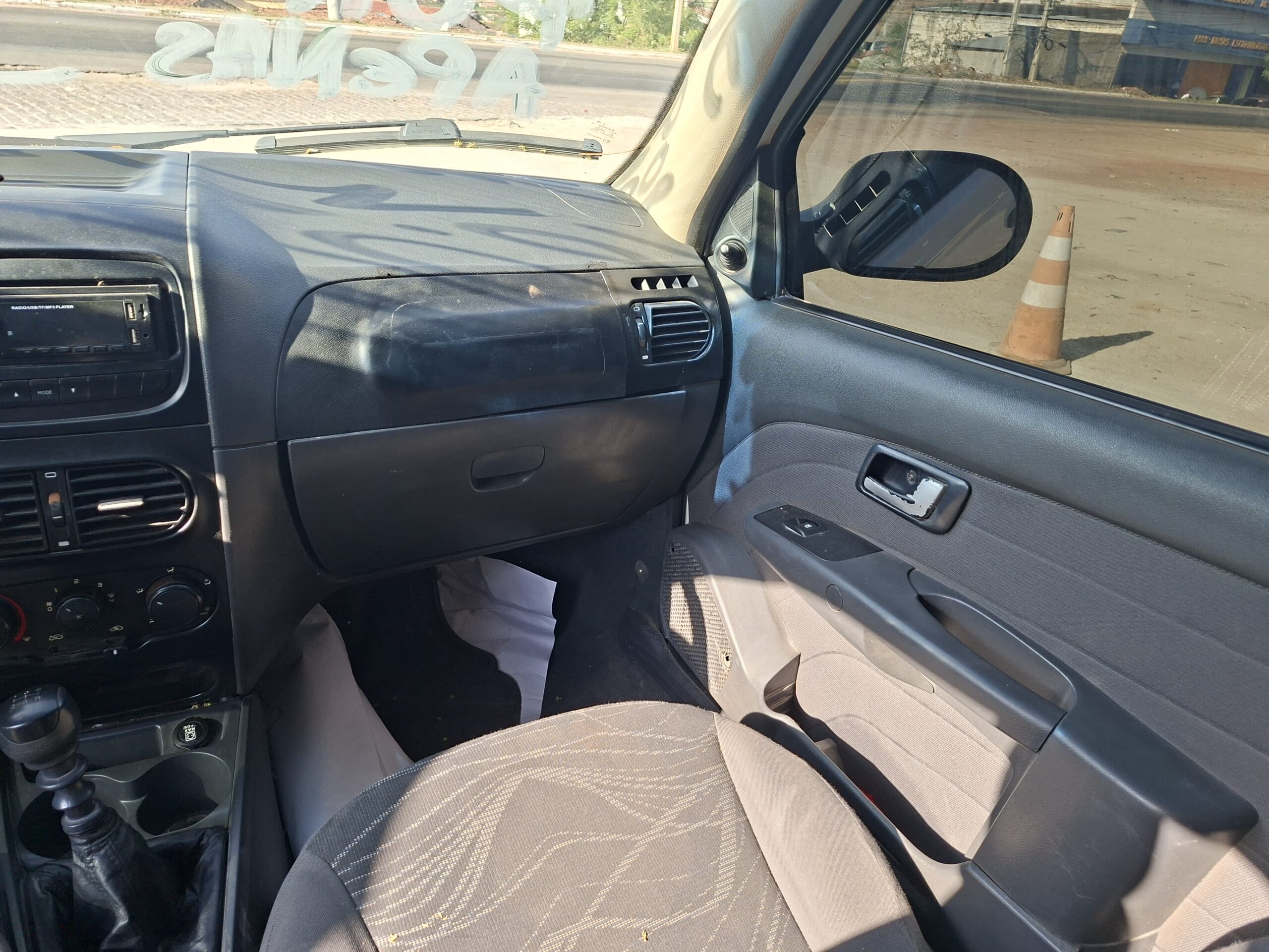 
								FIAT STRADA WORKING CE 1.4 2015 full									