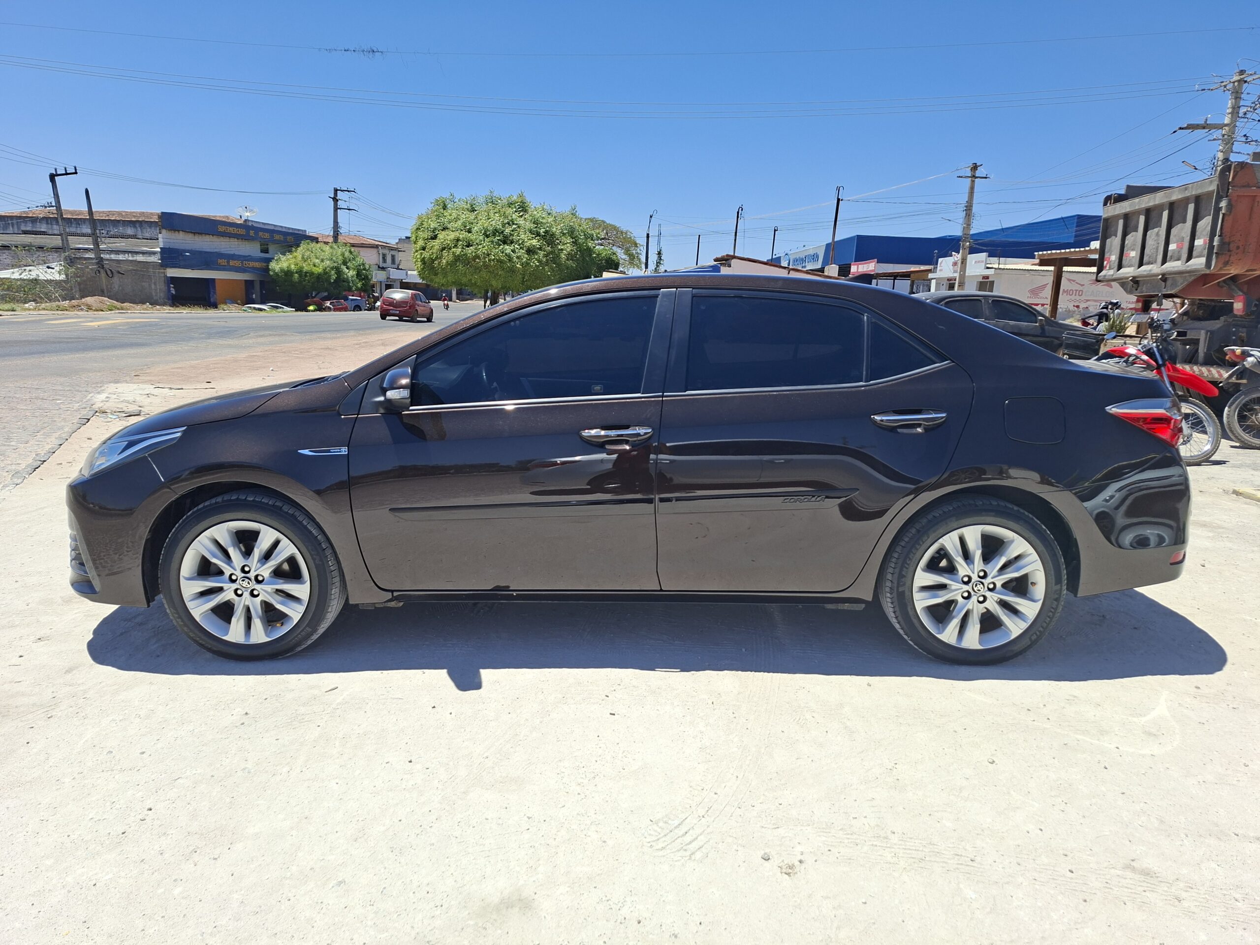 
								TOYOTA COROLLA XEI 2.0 A/T 2018 full									