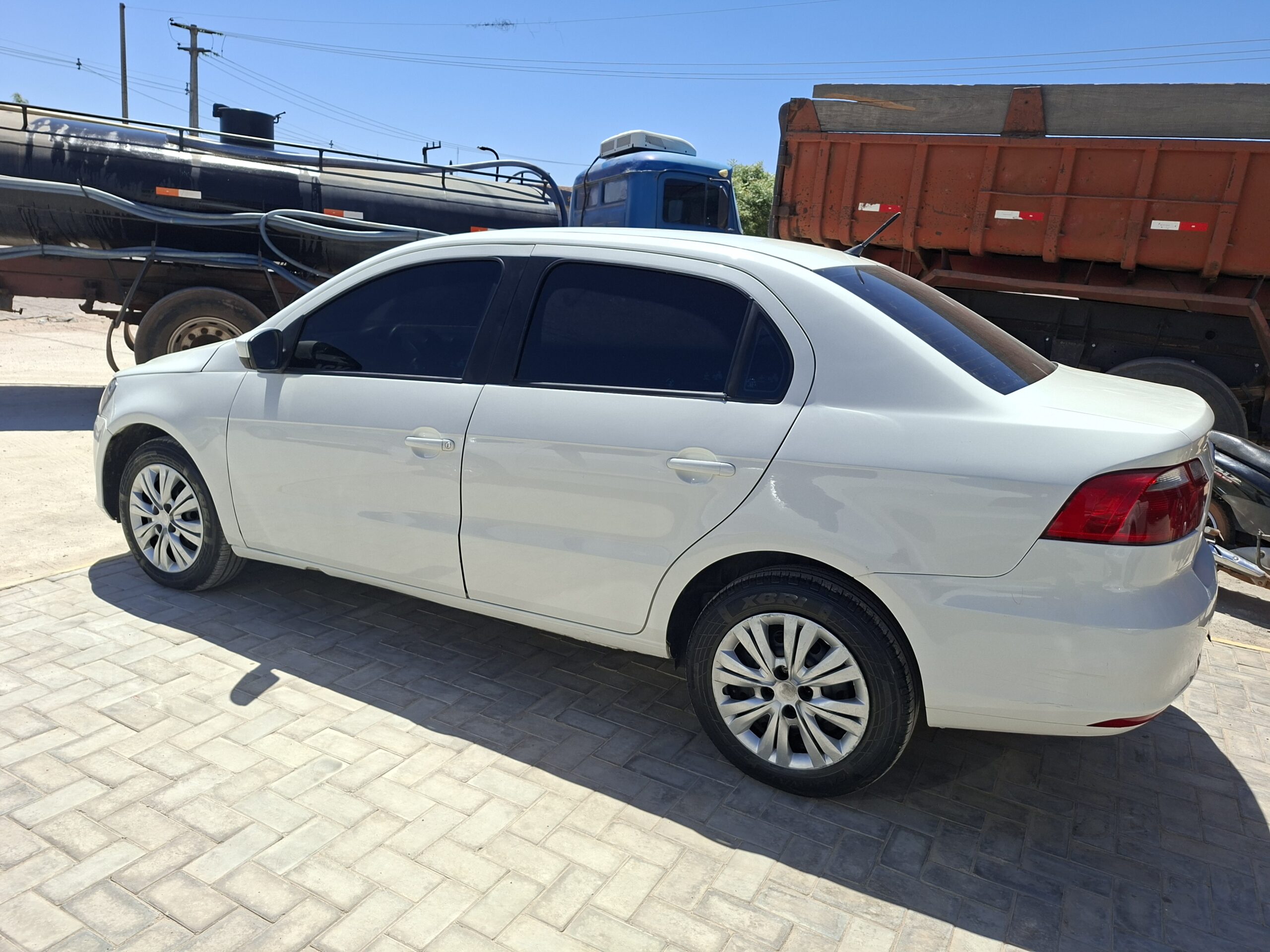 
								VOLKSWAGEN VOYAGE 1.6 MSI 2016 full									