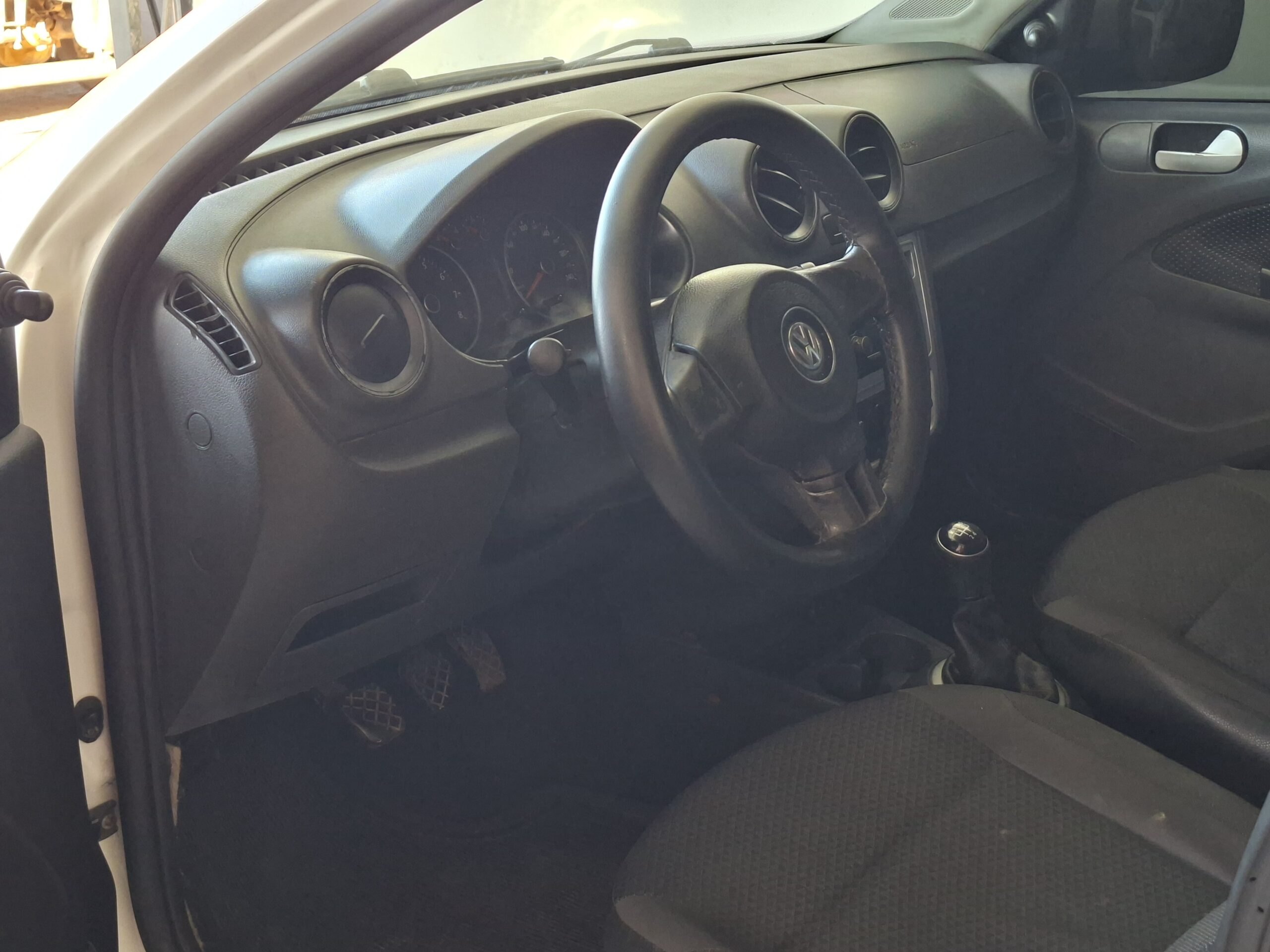 
								VOLKSWAGEN VOYAGE 1.6 MSI 2016 full									