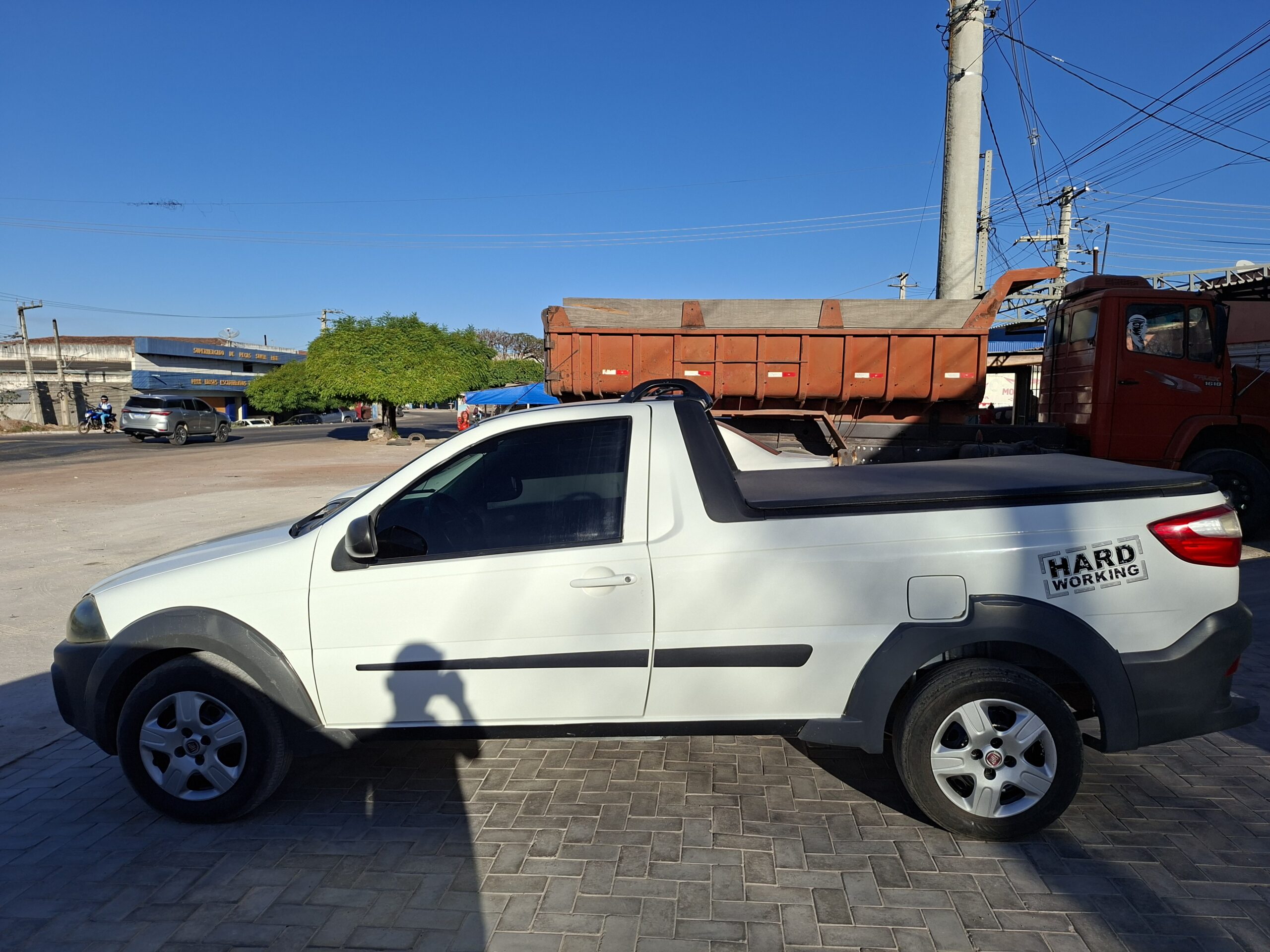 
								FIAT STRADA HARD WORKING CS 1.4 2017 full									