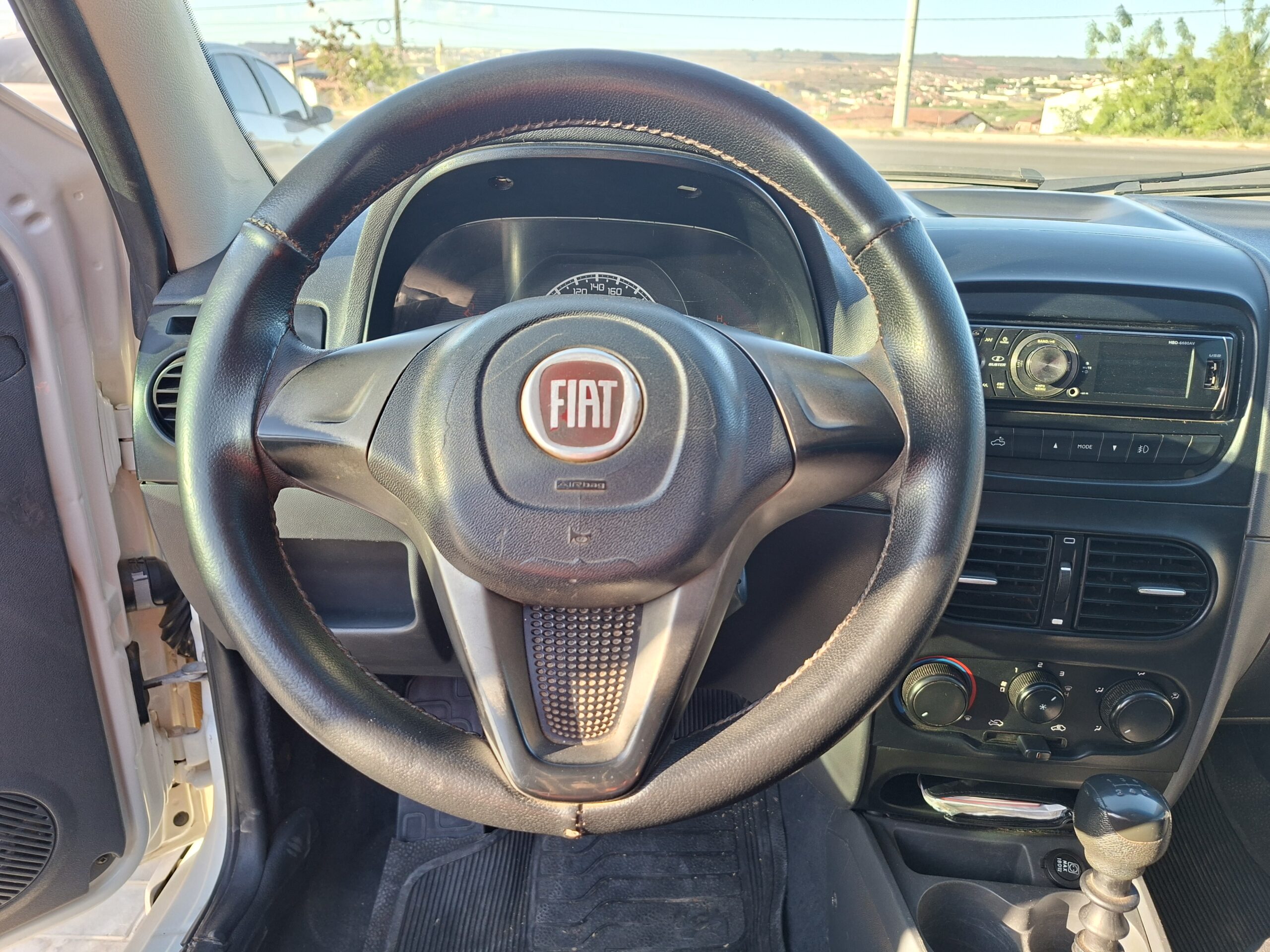 
								FIAT STRADA HARD WORKING CS 1.4 2017 full									