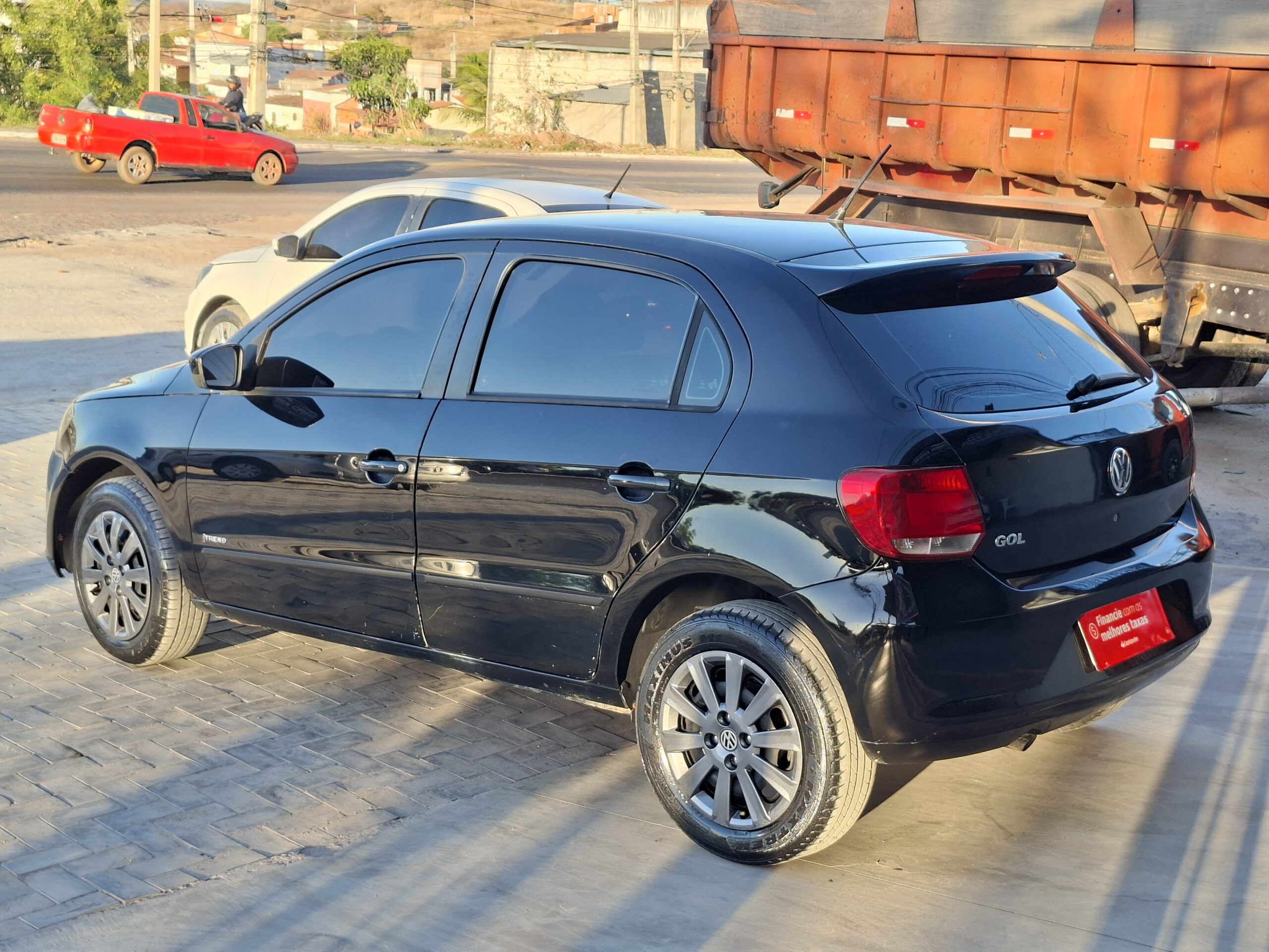 
								VOLKWAGEN (NOVO) GOL I TREND 1.0 2014 (G6) full									