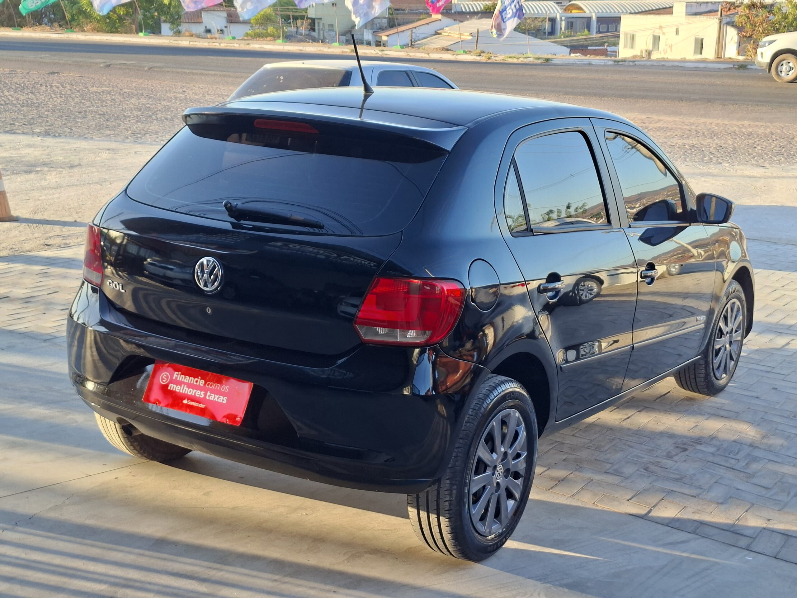 
								VOLKWAGEN (NOVO) GOL I TREND 1.0 2014 (G6) full									