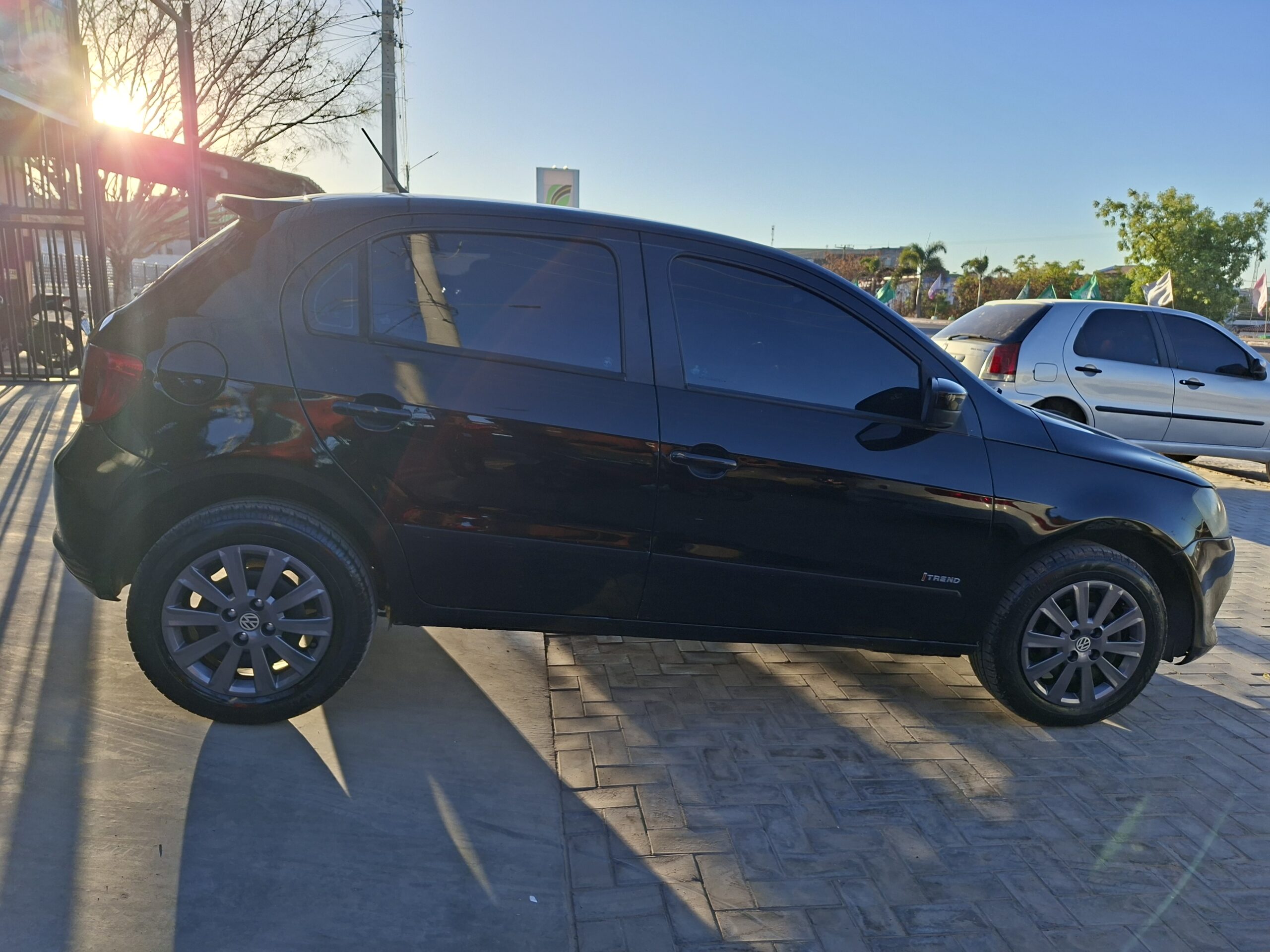 
								VOLKWAGEN (NOVO) GOL I TREND 1.0 2014 (G6) full									